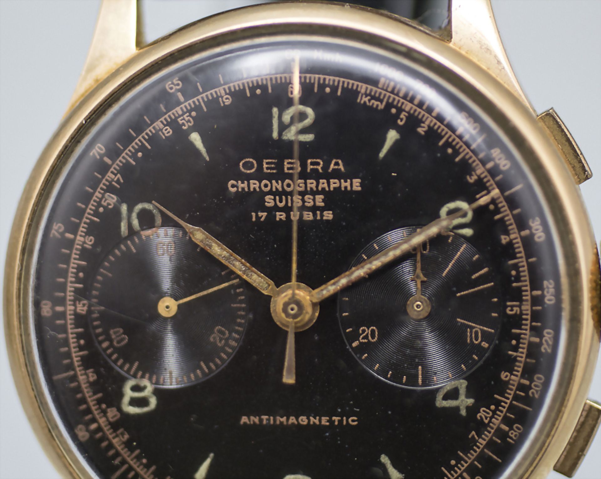 Herrenarmbanduhr / Chronograph / An 18 ct gold men's wristwatch, Schweiz / Swiss, um 1940 - Image 2 of 8