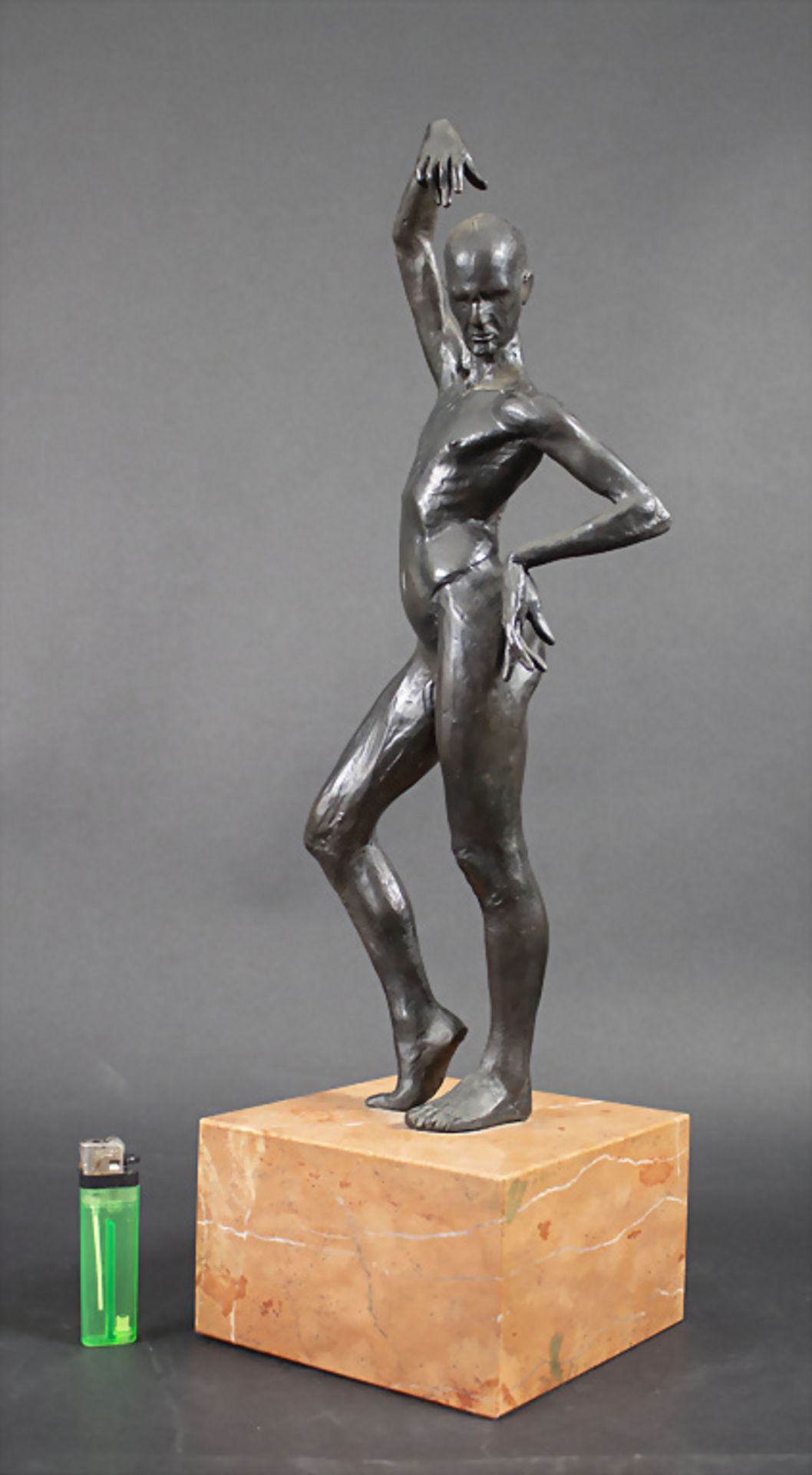 Nicolas Lavarenne (geb. 1953 in Chamalières), Bronzeskulptur 'Männlicher Akt' / A bronze ... - Image 2 of 8