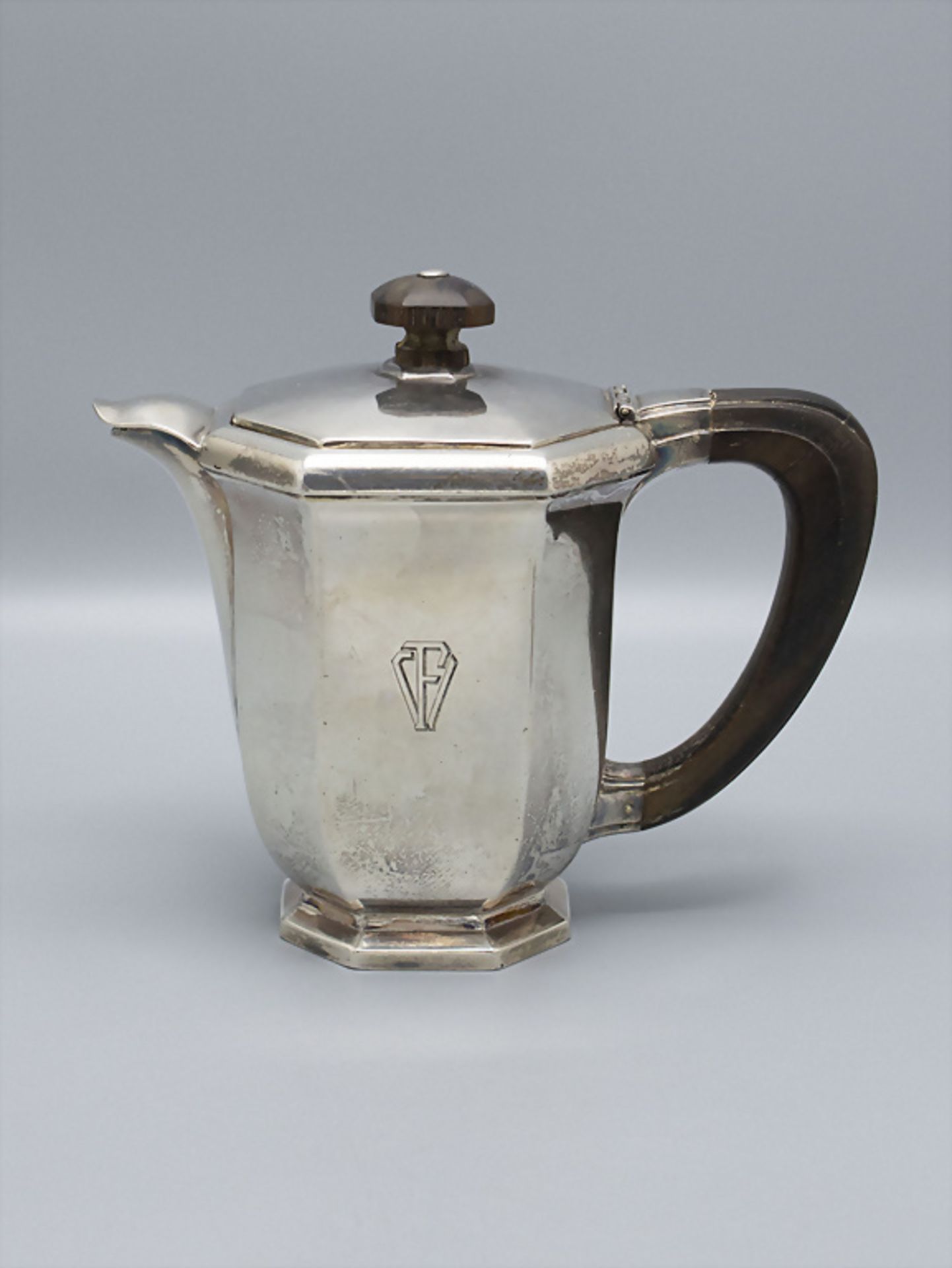 Art Déco Kaffee- und Teekern / An Art Déco silver coffee and tea set, C. Keller, Paris, um 1925 - Image 3 of 6