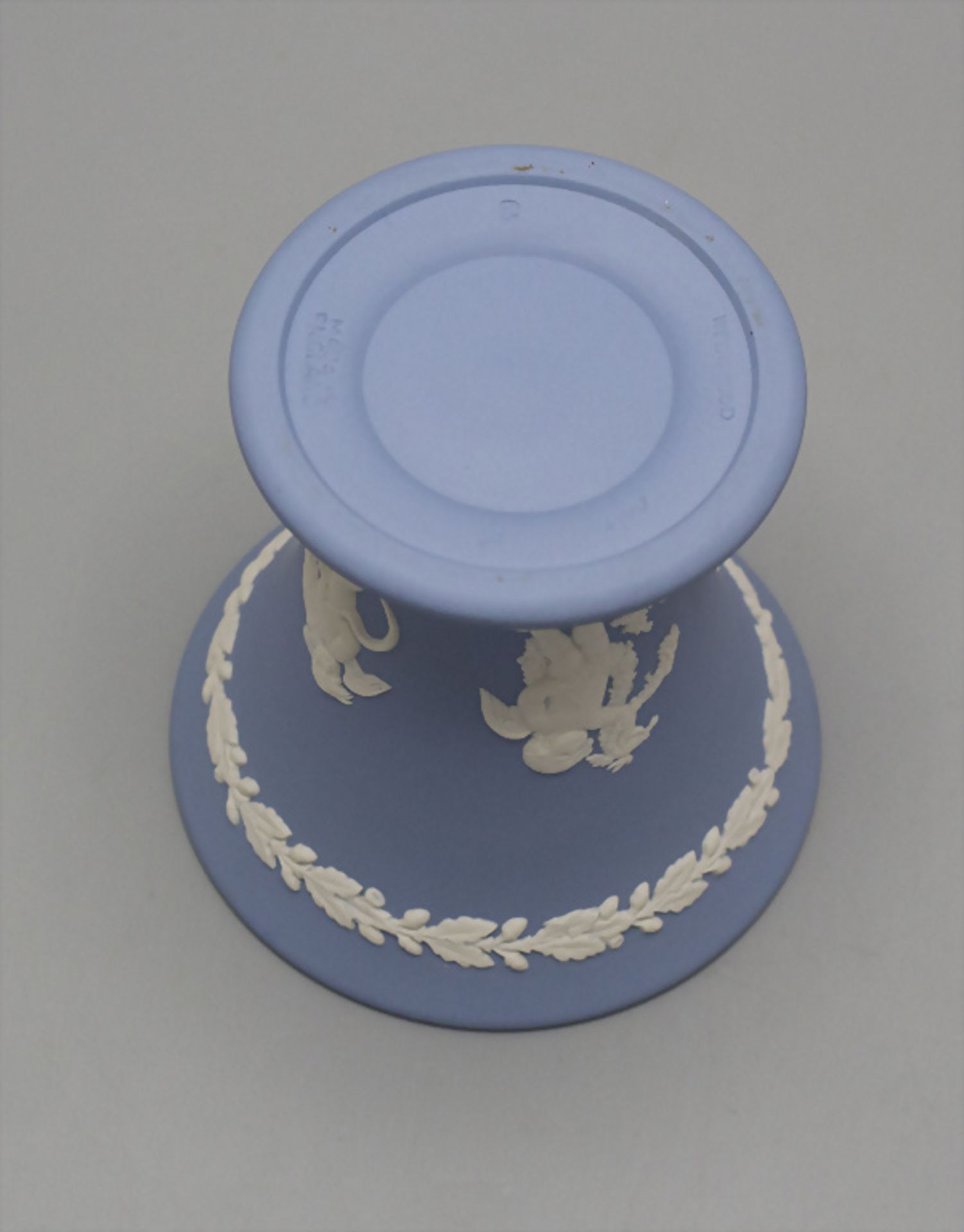 Konvolut von 4 Wedgewood Teilen / A set of 4 Wedgewood pieces, 20. Jh. - Bild 8 aus 9