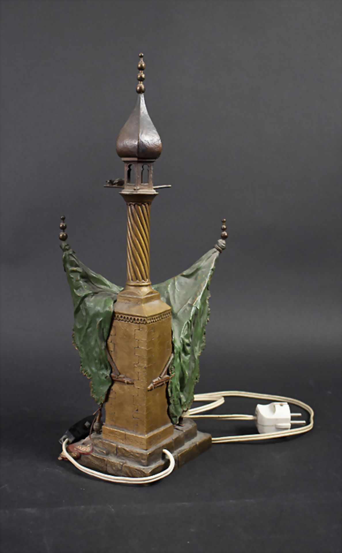 Bronzelampe, Bergmann, Wien / A bronze lamp from Bergmann, Vienna, um 1900 - Bild 4 aus 6