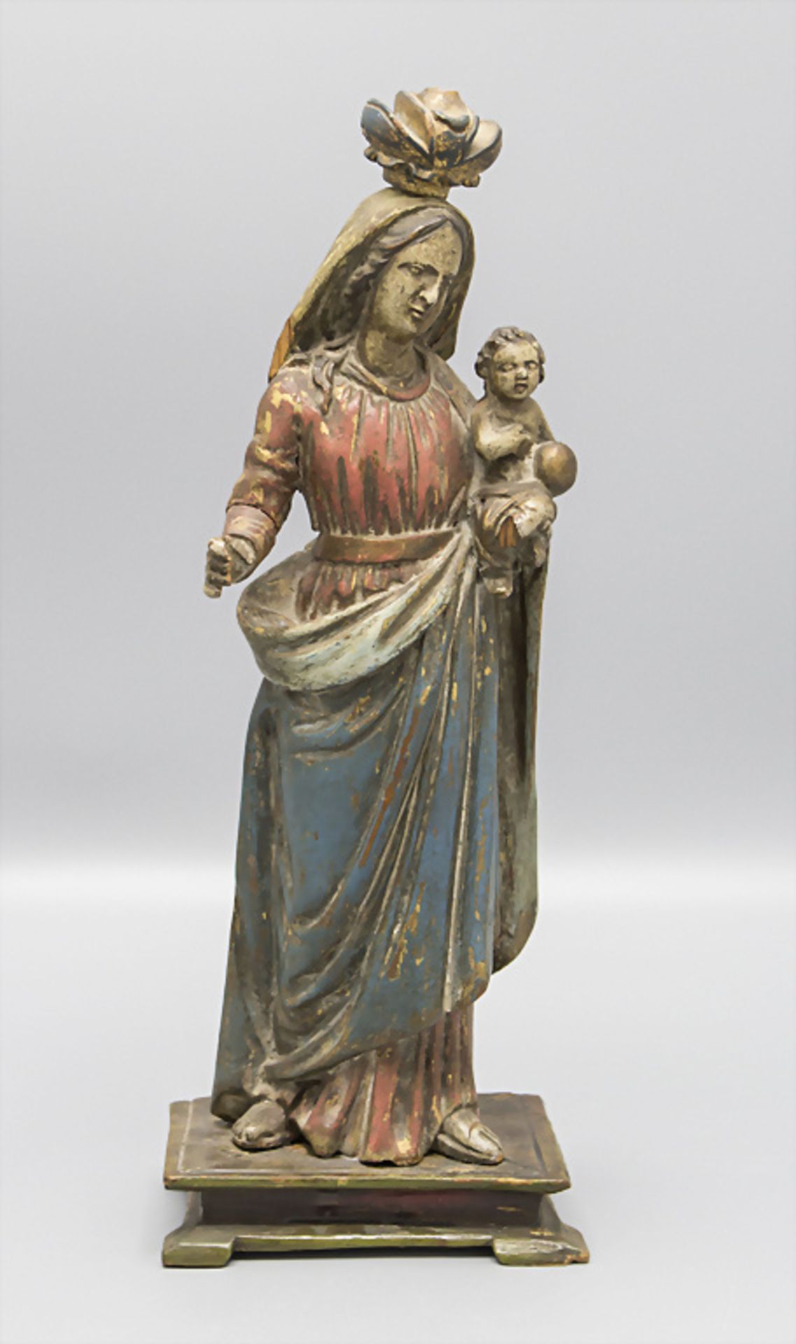 Holzskulptur einer Madonna mit Kind / A wooden sculpture of mother Mary with child, 18. Jh. - Bild 2 aus 6