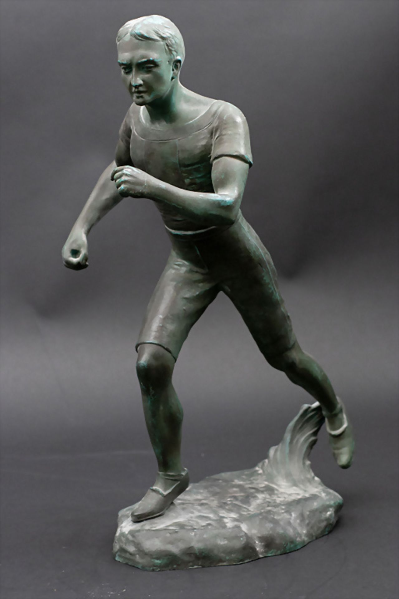 Sportlerfigur 'Läufer' / A sportsman figure of a runner, Frankreich, um 1920