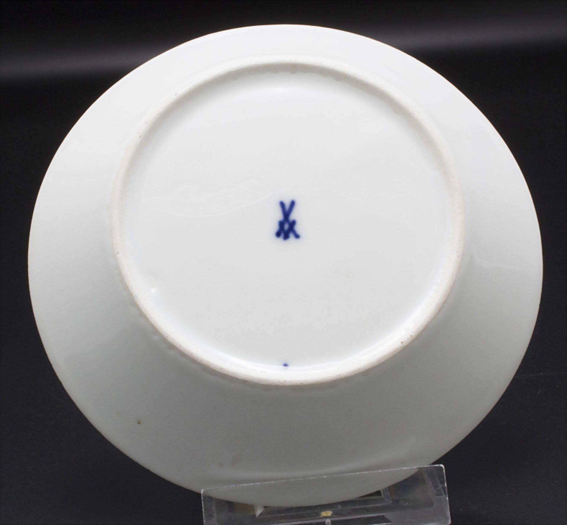Tasse und UT mit Monogramm / A cup with saucer with monogram, Meissen, Anfang 19. Jh. - Bild 5 aus 18