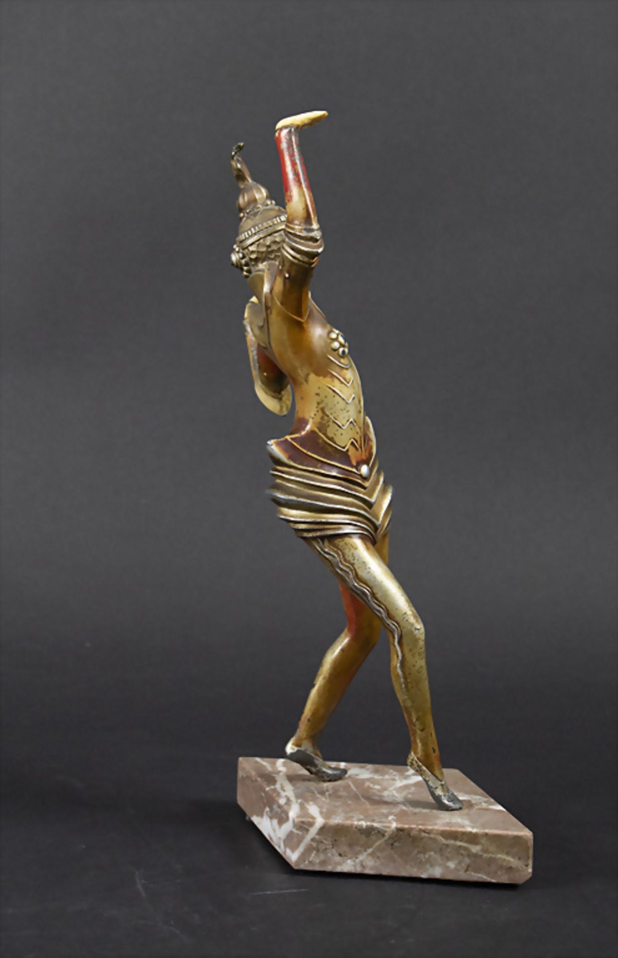 Art Déco Bronze Plastik / An Art Déco bronze figur - Image 3 of 7