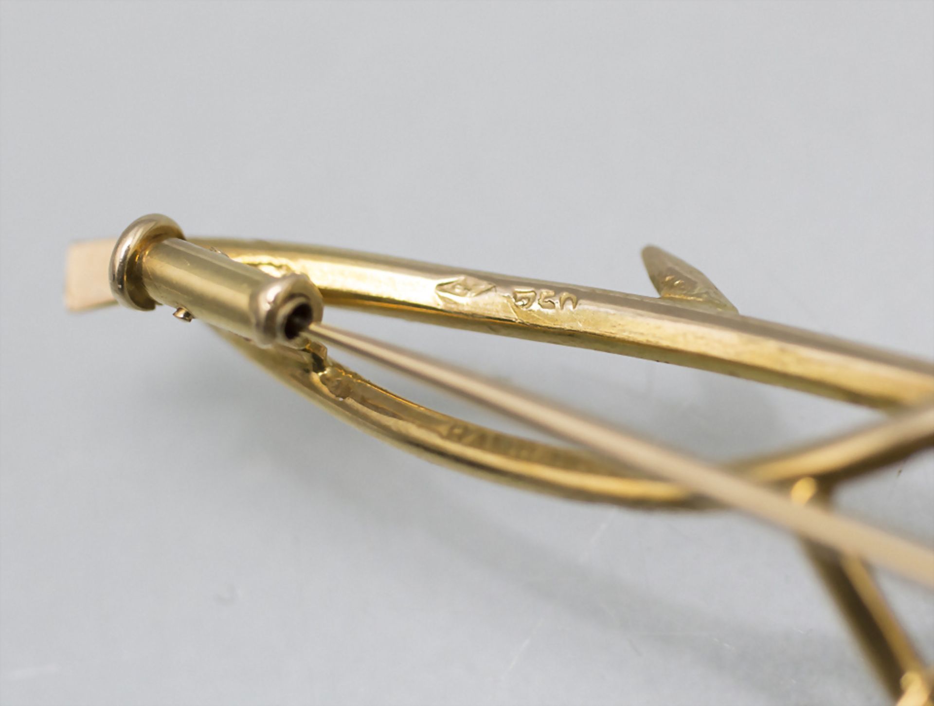 Brosche Rosenzweig / An 18 ct gold brooch, 20. Jh. - Bild 4 aus 4