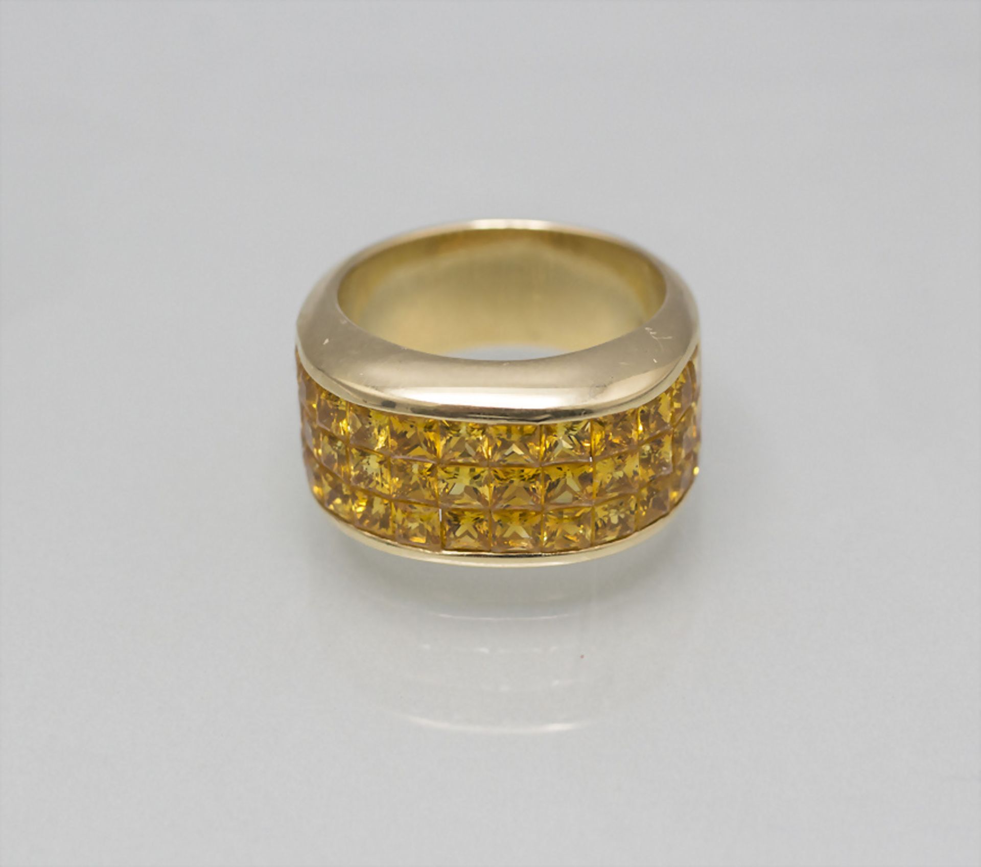 Damenring mit gelben Saphiren / A ladies 18 ct gold ring with yellow sapphires