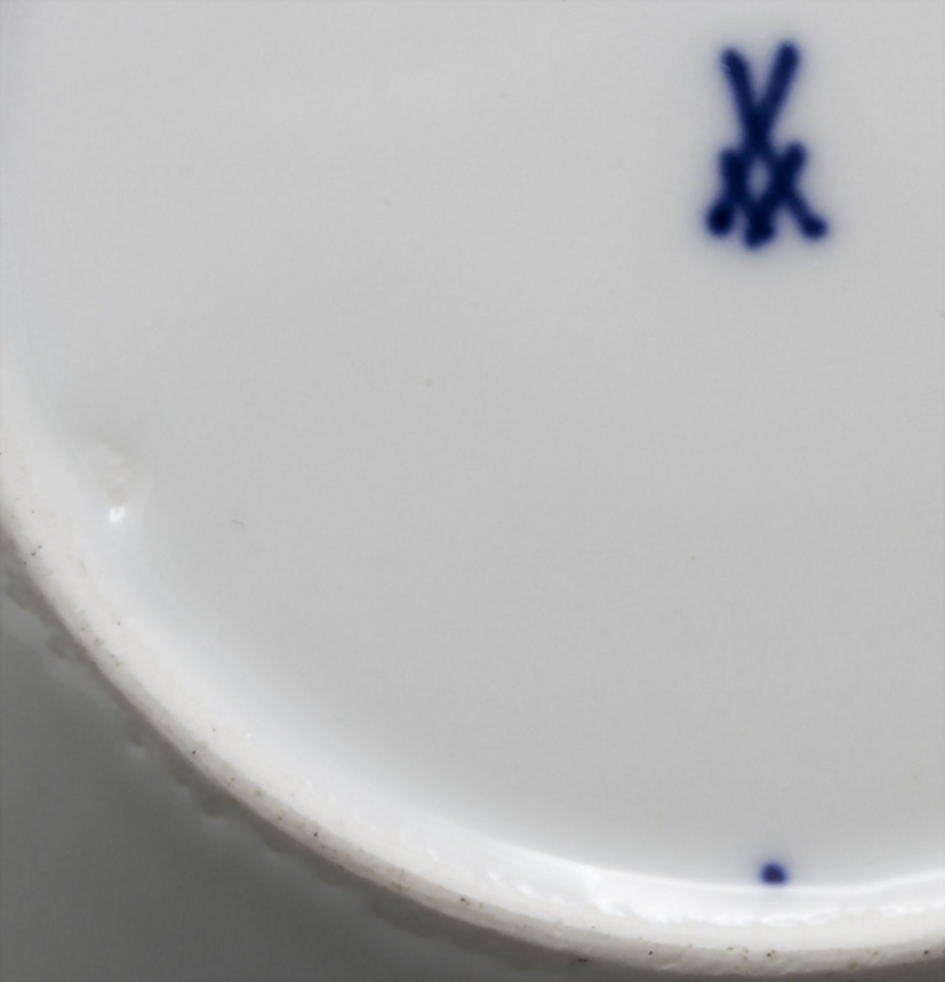 Tasse und UT mit Monogramm / A cup with saucer with monogram, Meissen, Anfang 19. Jh. - Bild 7 aus 18