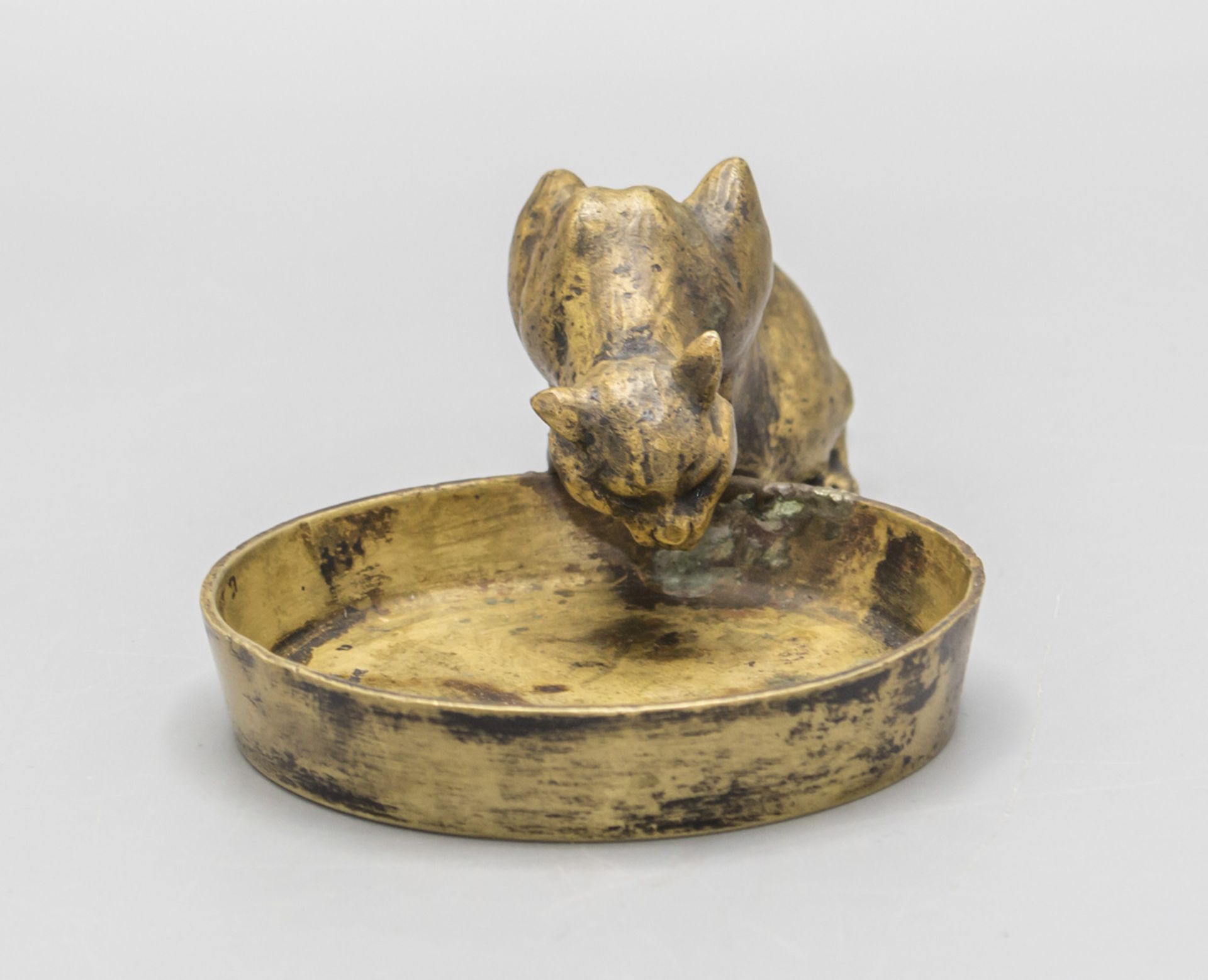 Bronze Schale mit Katze / Chat à l'écuelle / A bronze bowl with a drinking cat, Louis Riché, ... - Image 2 of 6