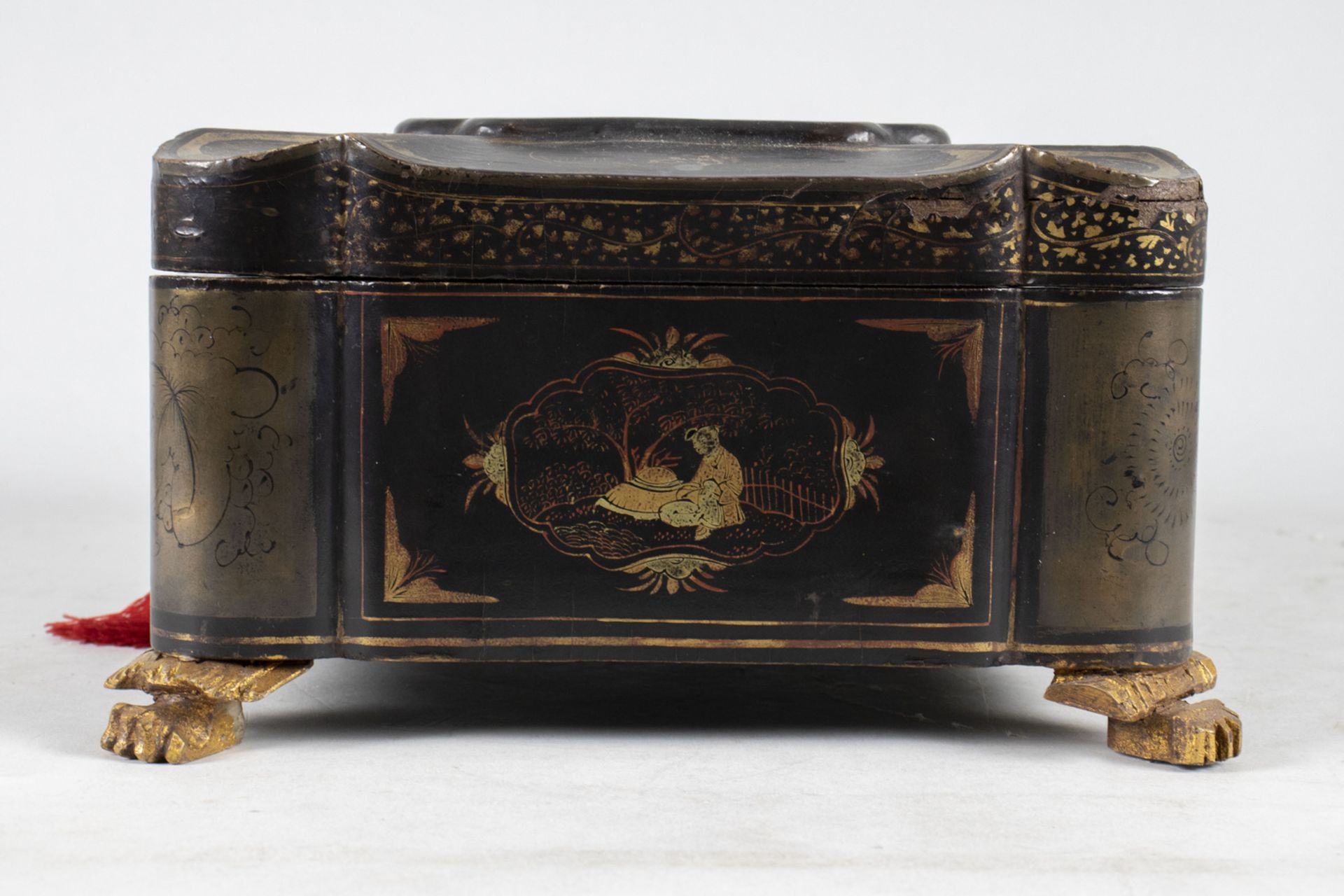 Schwarze Lackschatulle / A black laquer box, China, 19. Jh. - Bild 5 aus 10