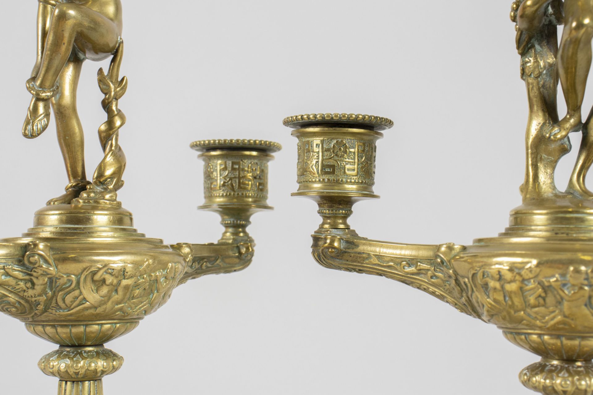 Paar Klassizismus Leuchter / A classicism pair of candle holders, wohl Barbedienne, Paris, 19. Jh. - Image 8 of 8