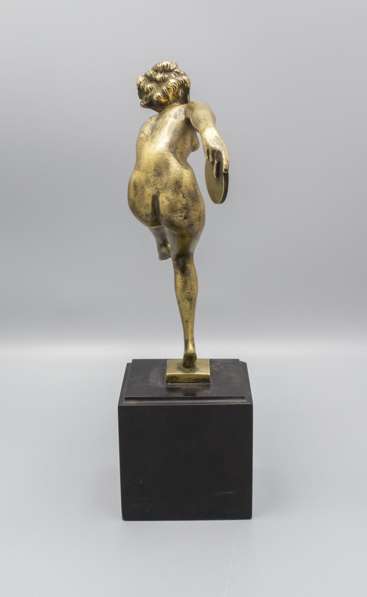 Art Déco Bronze 'Scheibentänzerin' / An Art Deco bronze 'Disc dancer', nach 1925 - Bild 3 aus 7