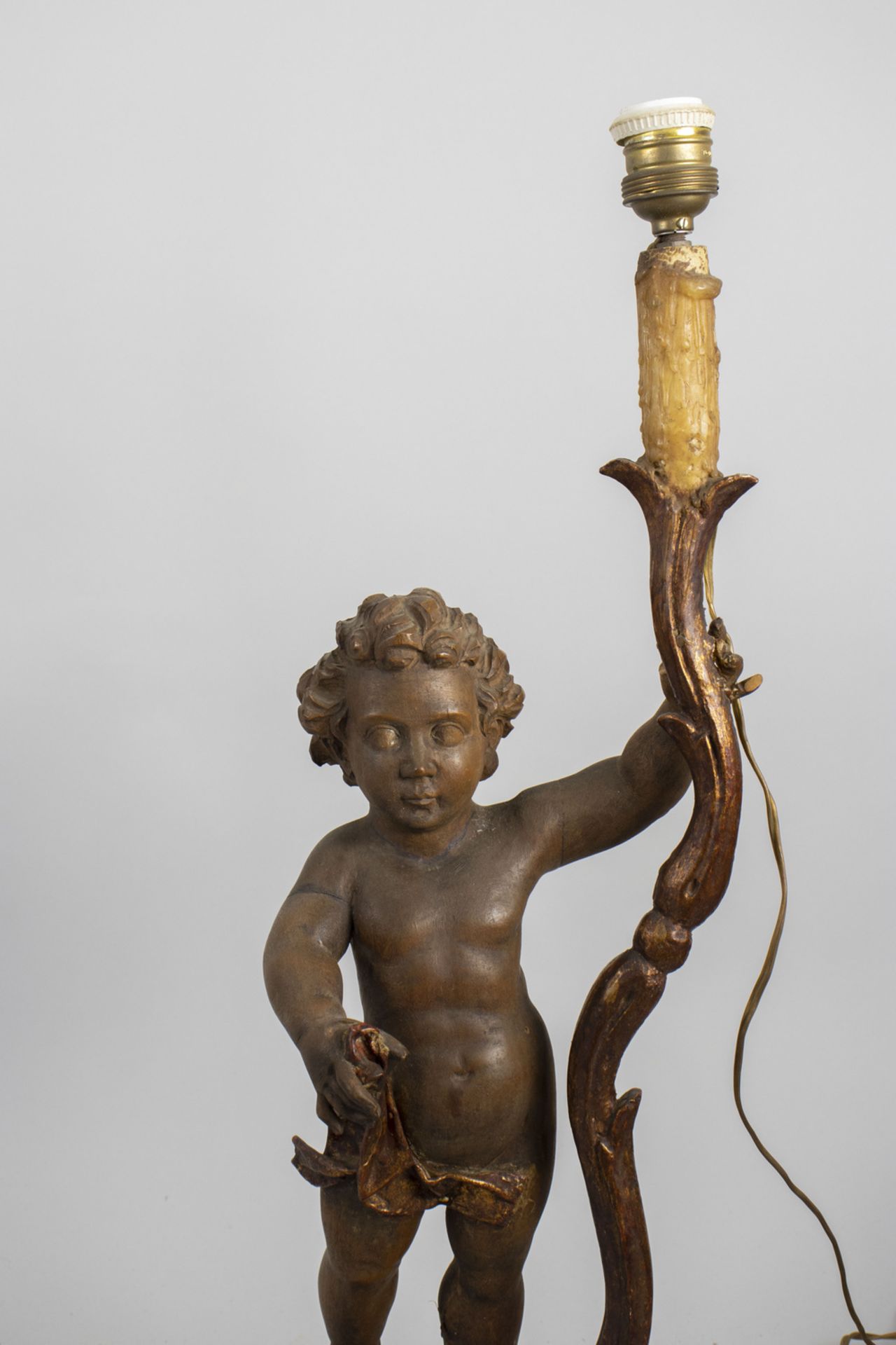 Figurenlampe 'Putto' / A figural lamp 'Cherub' - Image 2 of 9