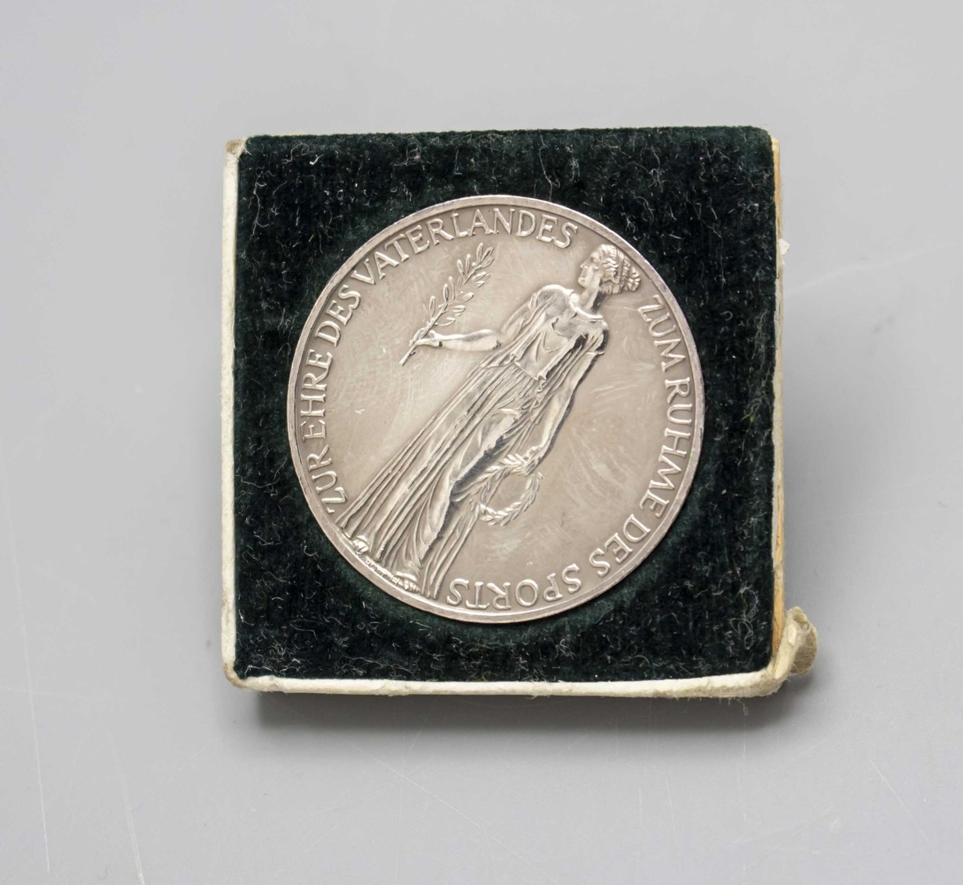 Erinnerungsmedaille / A silver commemorative medal, Olympische Spiele 1936