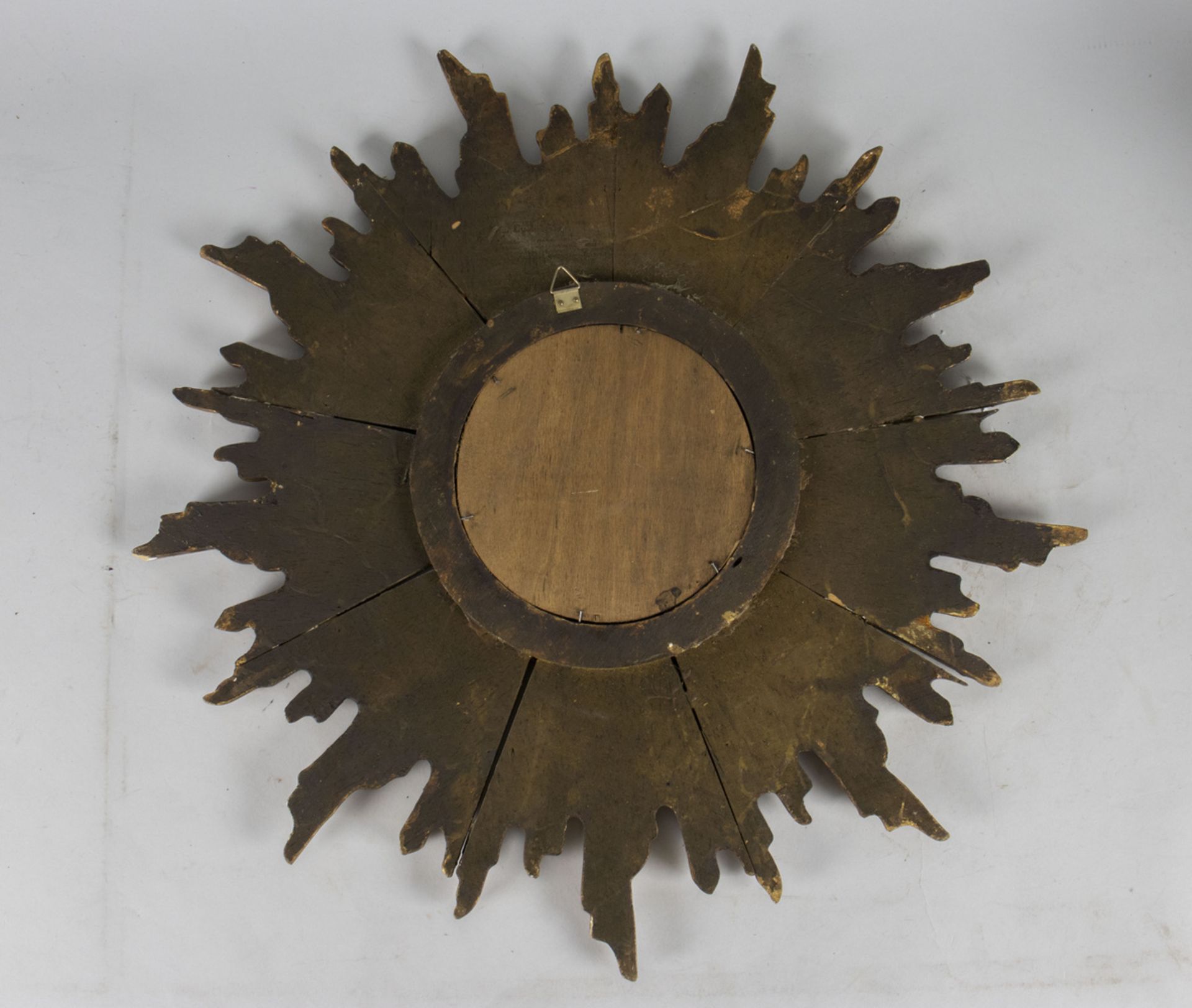 Großer Sonnenspiegel / A large French carved gilt wooden mirror, Frankreich, Ende 19. Jh. - Image 2 of 3