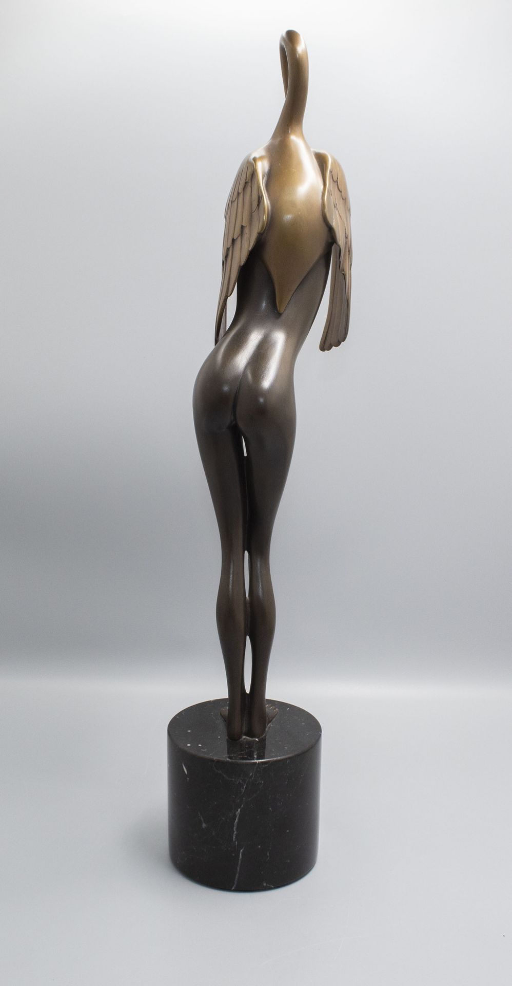 Bruno BRUNI (*1935), Bronze Skulptur 'Leda mit dem Schwan / A bronze sculpture 'Leda with the swan' - Image 4 of 10