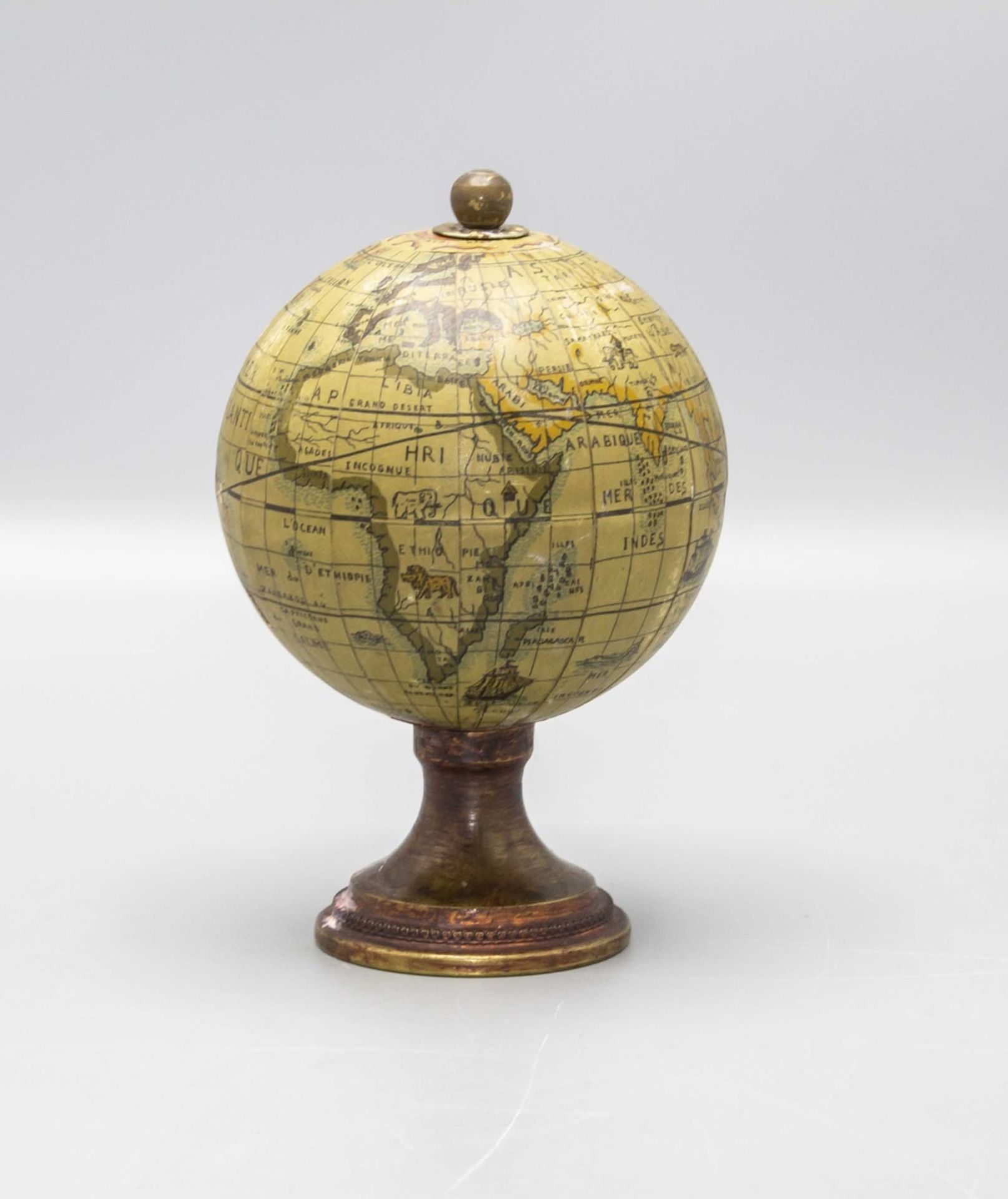 Kleiner Tischglobus / A miniature table globe, Frankreich, 19. Jh. - Bild 4 aus 7