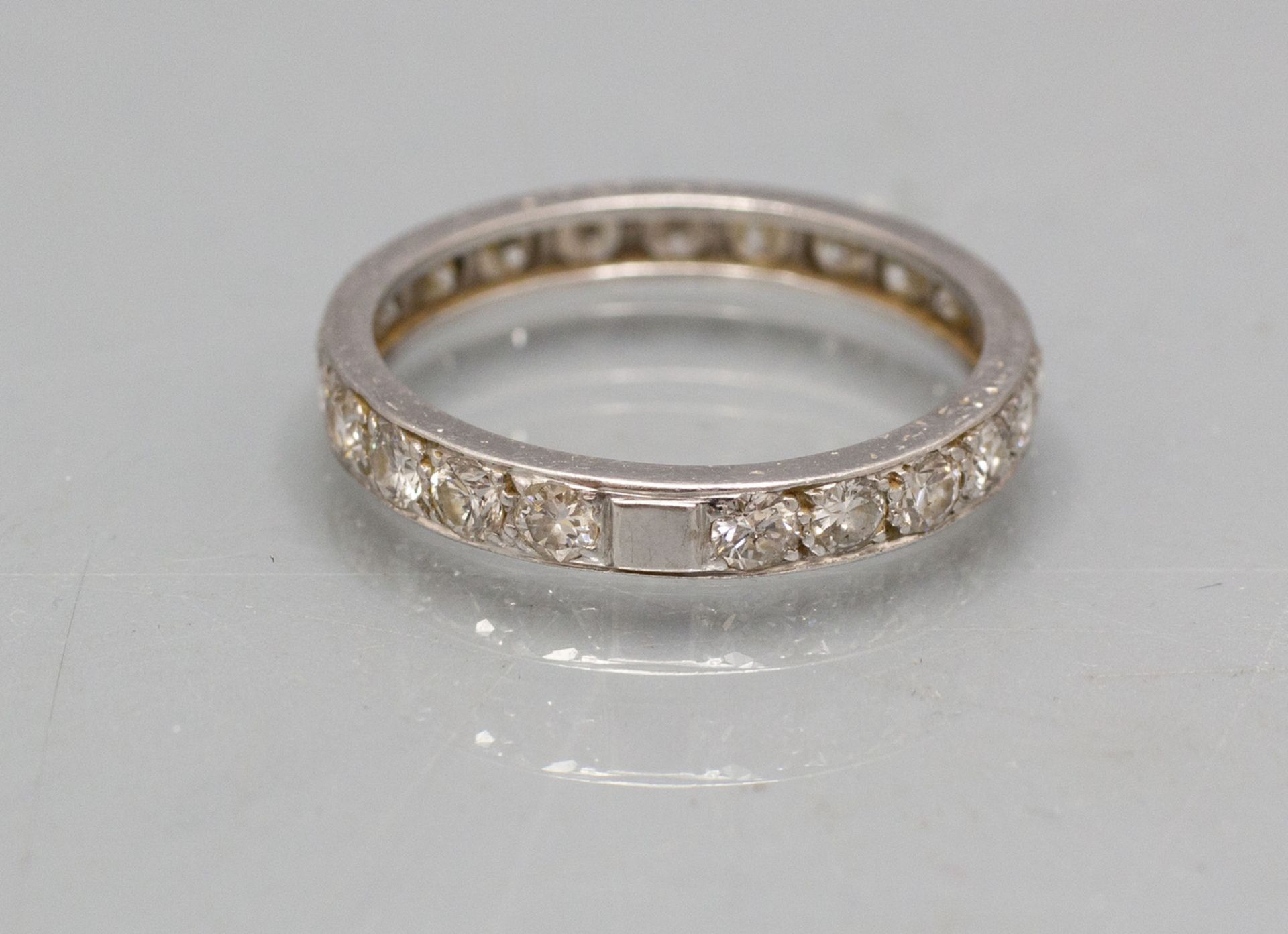 Damenring mit Diamanten / A ladies 18 ct gold ring with diamonds - Image 2 of 2