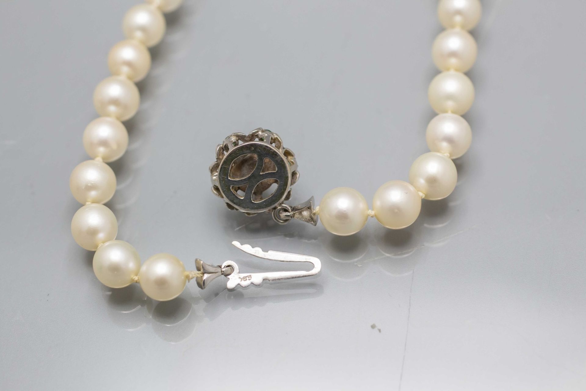 Perlenkette / A pearl necklace with 14 ct gold clasp - Image 6 of 6