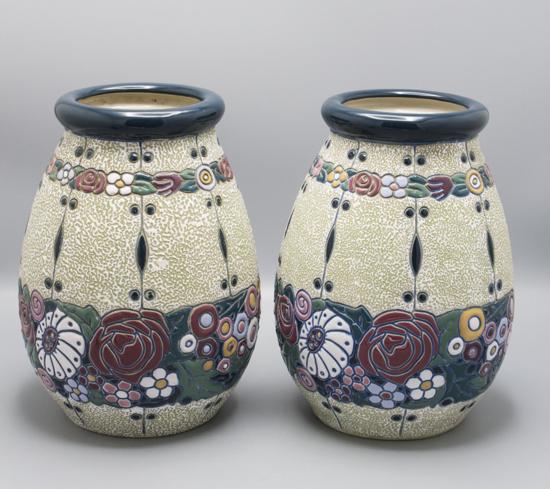 Paar große Art Déco Keramik Ziervasen / A pair of large Art Deco ceramic vases, Riessner, ...