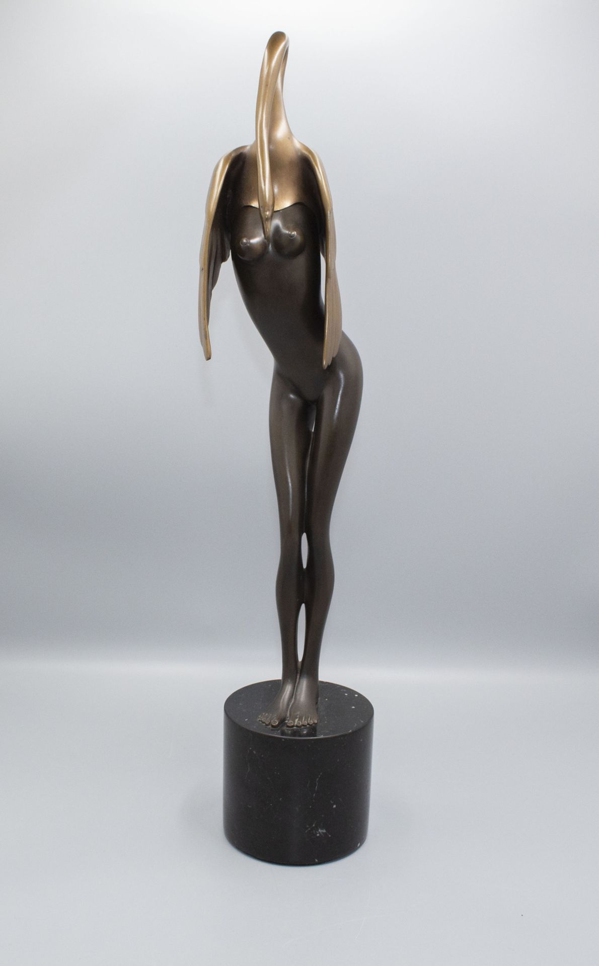 Bruno BRUNI (*1935), Bronze Skulptur 'Leda mit dem Schwan / A bronze sculpture 'Leda with the swan' - Image 2 of 10