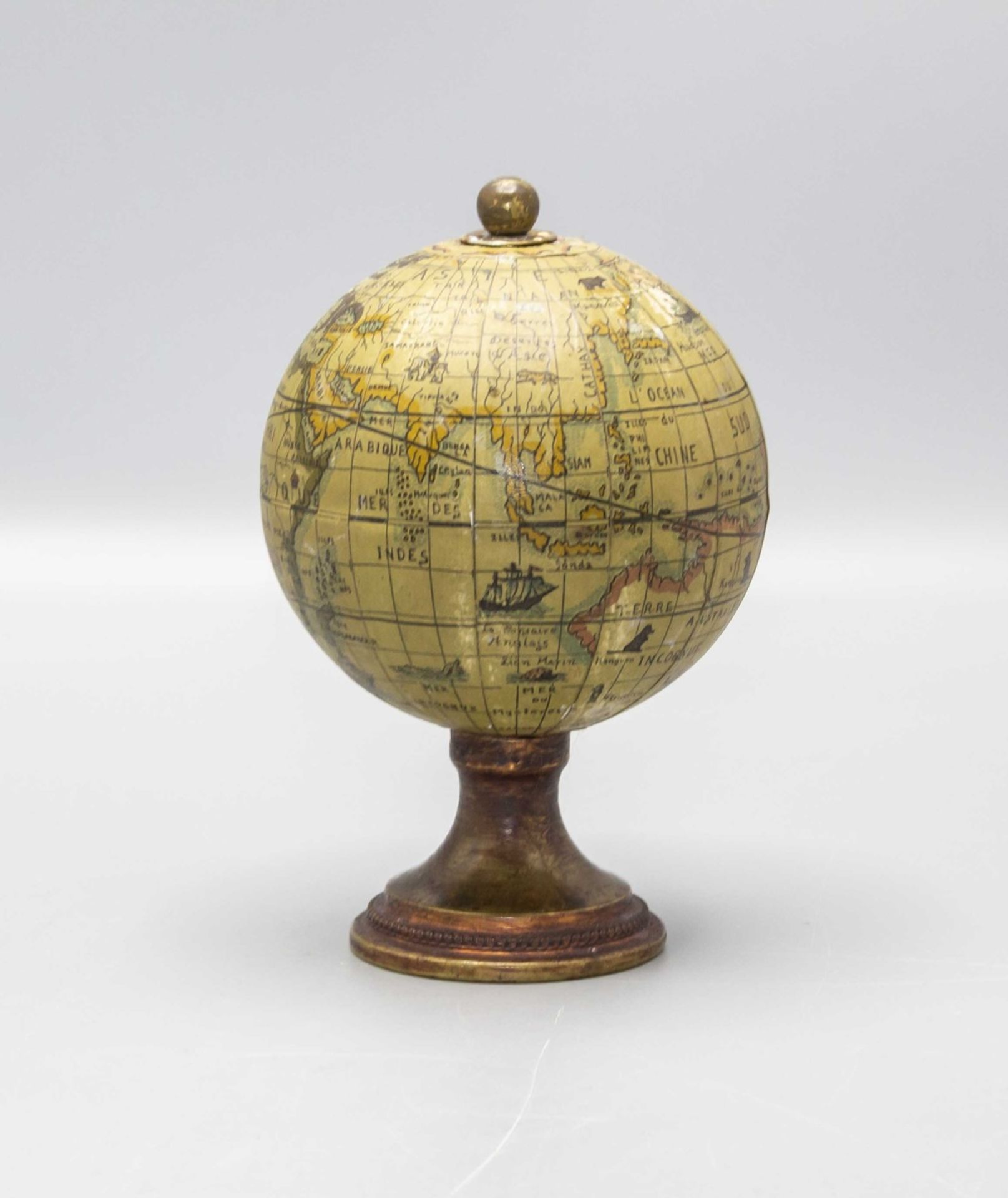 Kleiner Tischglobus / A miniature table globe, Frankreich, 19. Jh. - Bild 5 aus 7