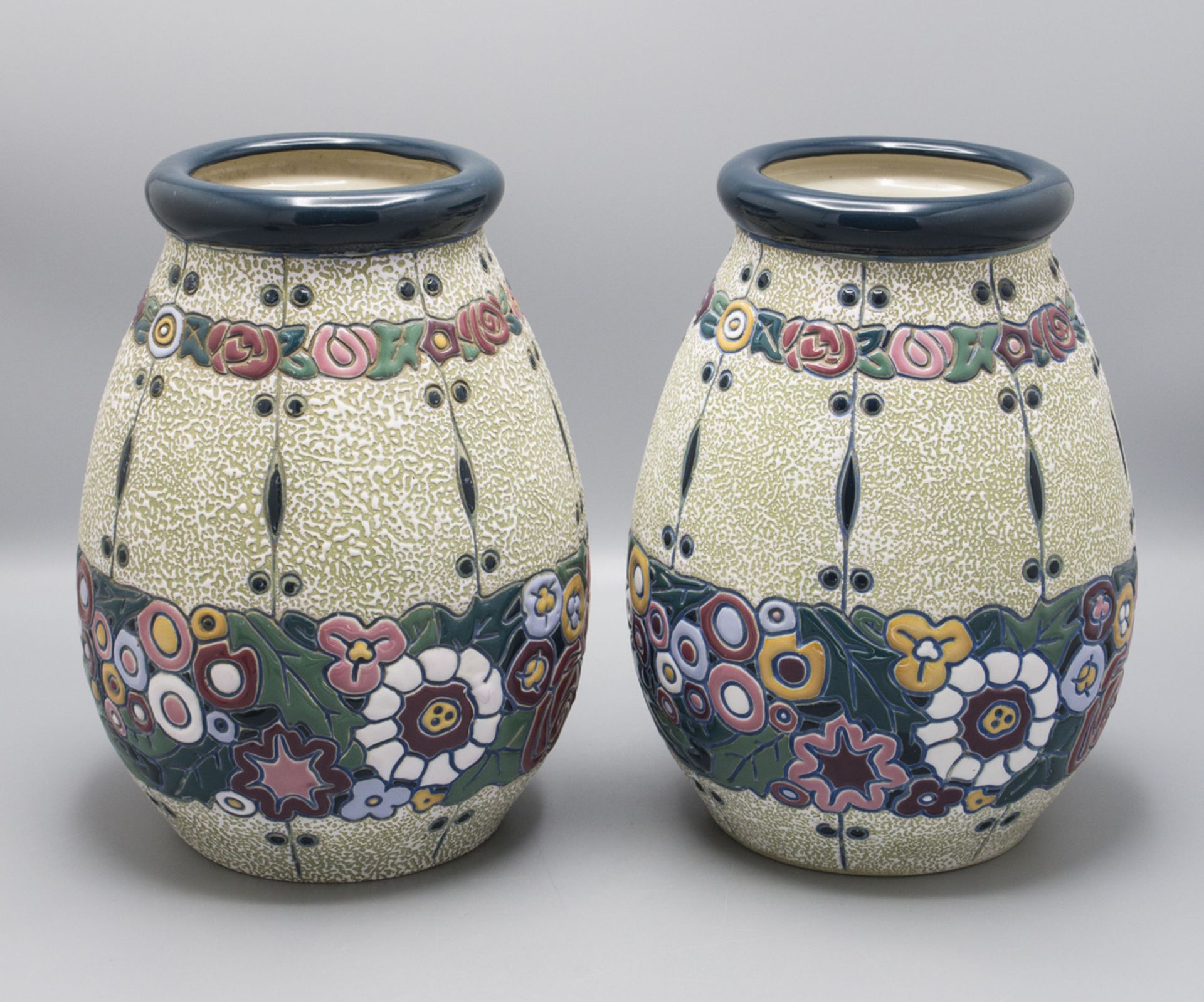 Paar große Art Déco Keramik Ziervasen / A pair of large Art Deco ceramic vases, Riessner, ... - Image 2 of 4