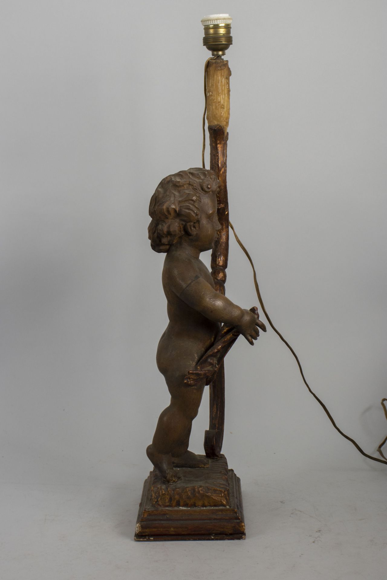 Figurenlampe 'Putto' / A figural lamp 'Cherub' - Image 4 of 9