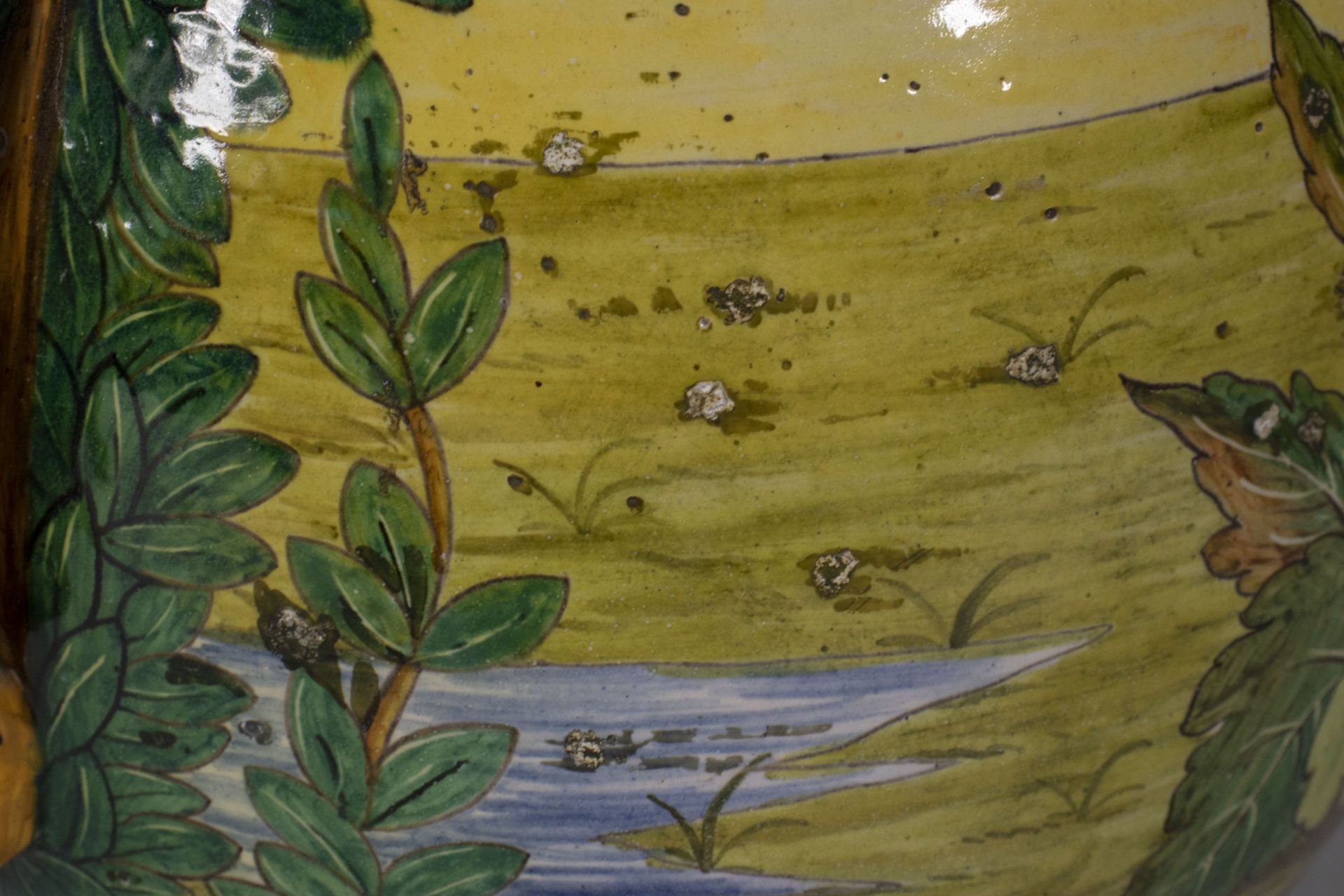 Majolika-Henkelvase im Urbino Renaissance-Stil / A majolica handled vase with Venus, wohl ... - Bild 5 aus 11