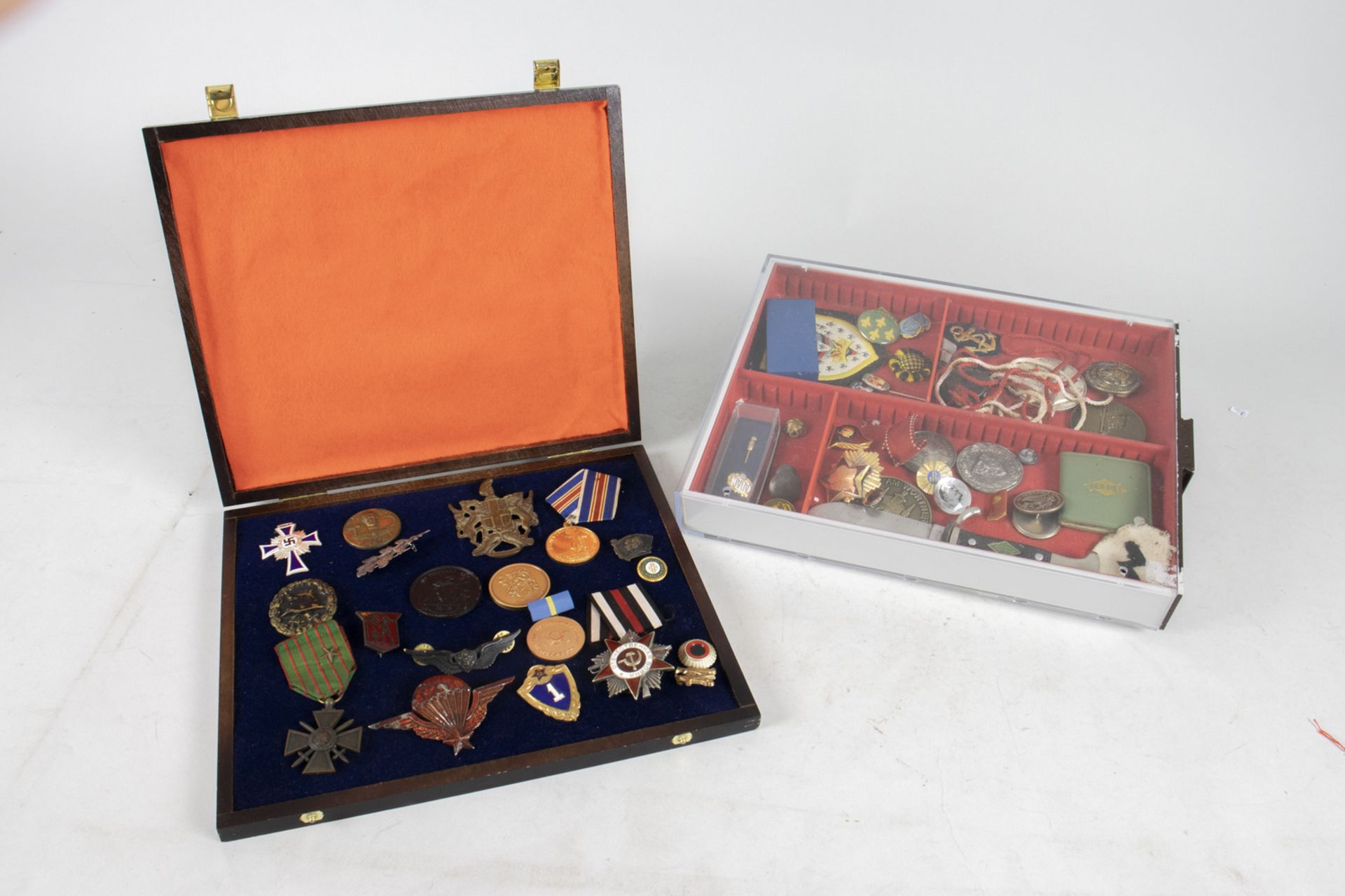 Umfangreiches Konvolut Orden und Ehrenabzeichen / Extensive collection of medals and badges of ...