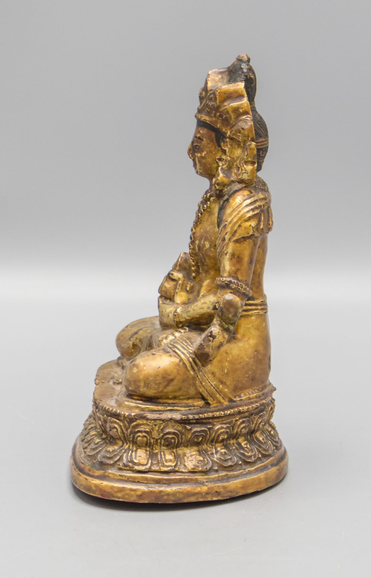 Sitzender Buddha / A sitting Buddha, 18. Jh. - Image 2 of 5