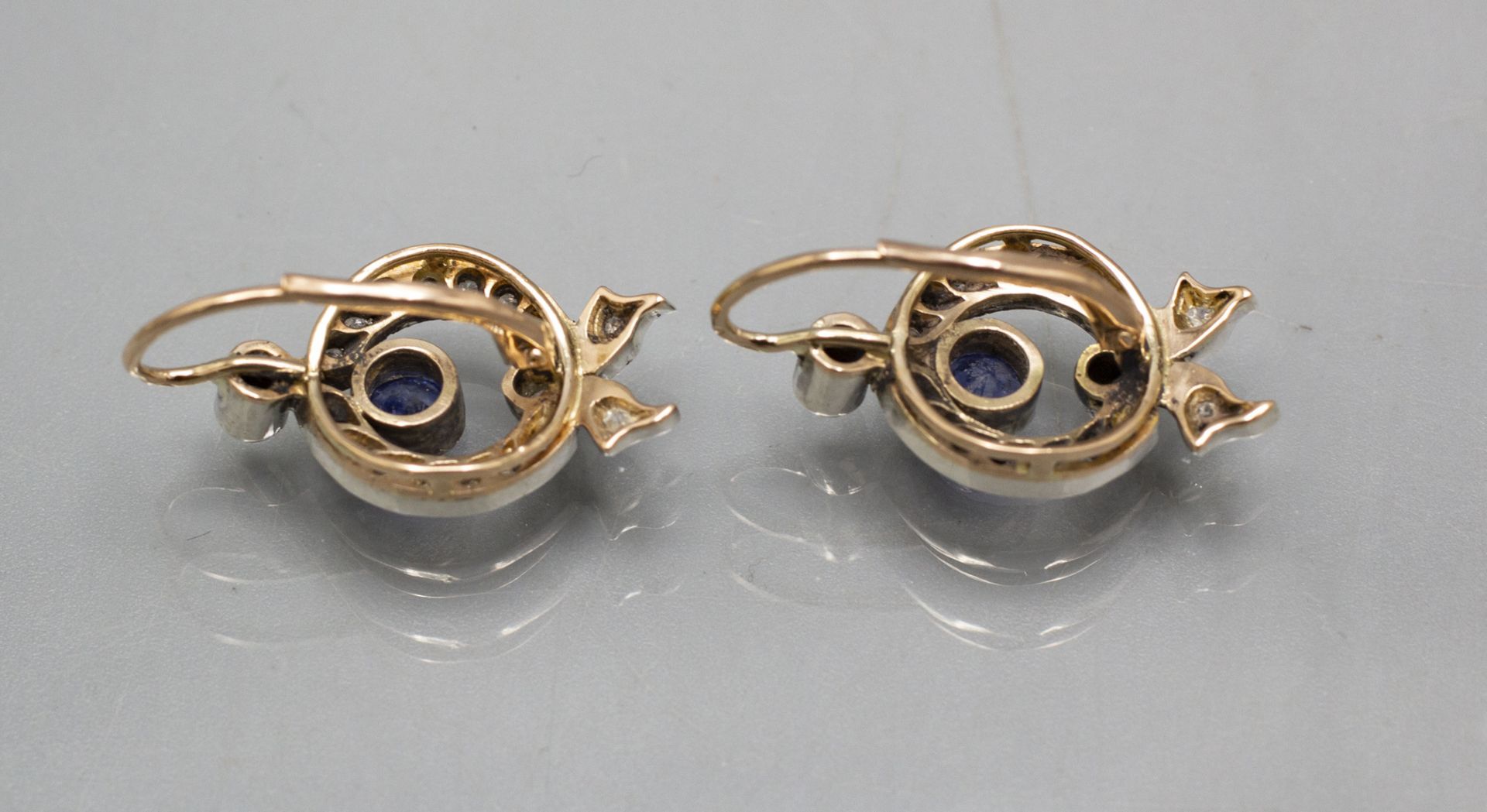 Paar Ohrringe mit Saphir und Diamanten / A pair of 14 ct gold earrings with diamonds and sapphire - Image 2 of 2