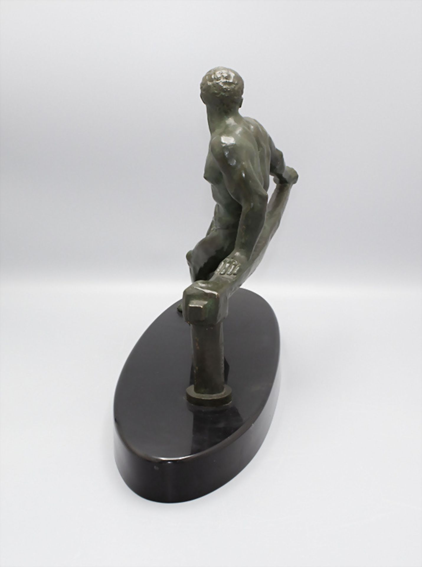 Henry Fugère (1872- 1944, Art Déco Bronzeplastik 'Athletischer Steuermann' / An Art Deco ... - Image 4 of 8