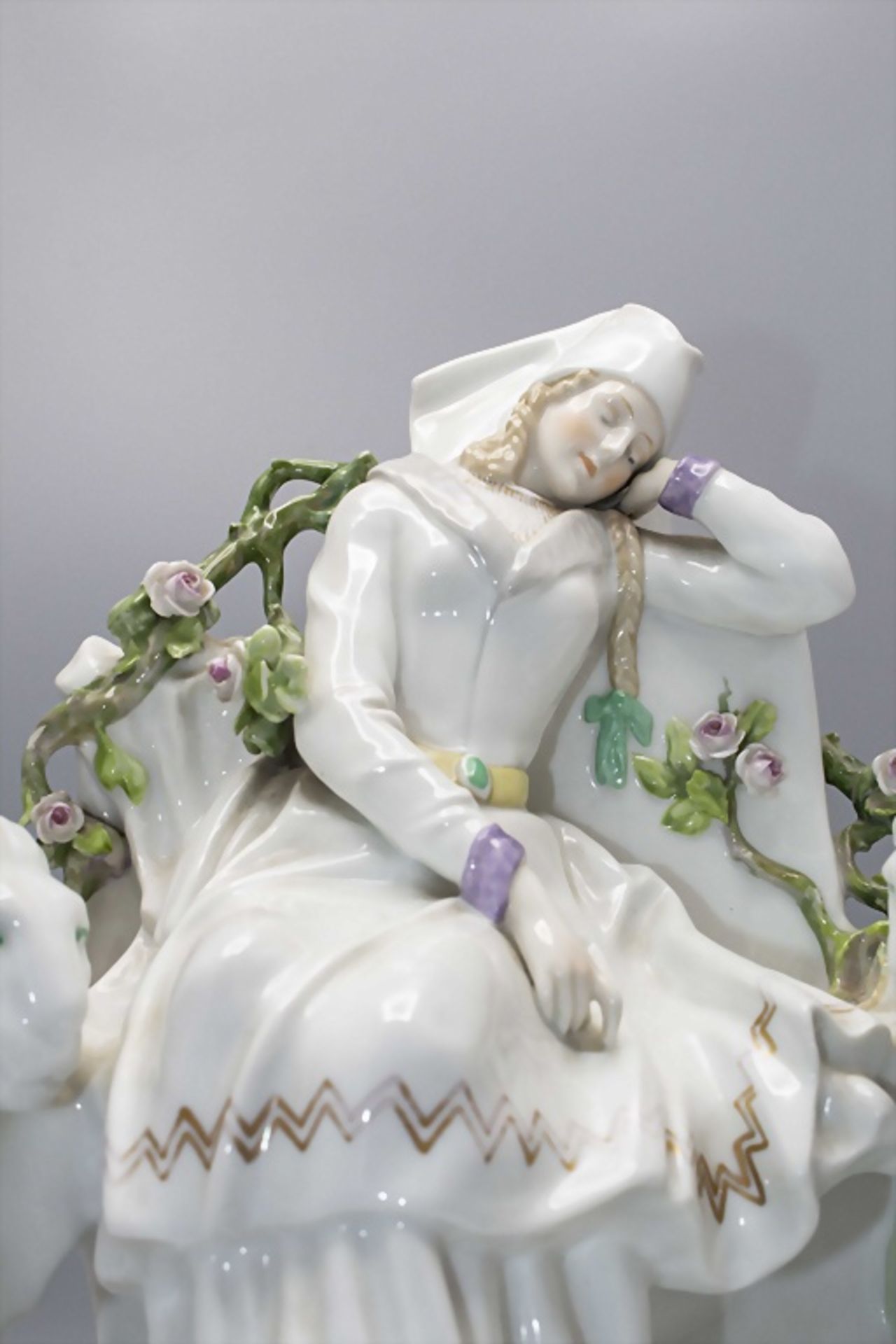 Jugendstil Figur einer schlummernden jungen Dame / An Art Nouveau figure of a dozing young ... - Image 6 of 7