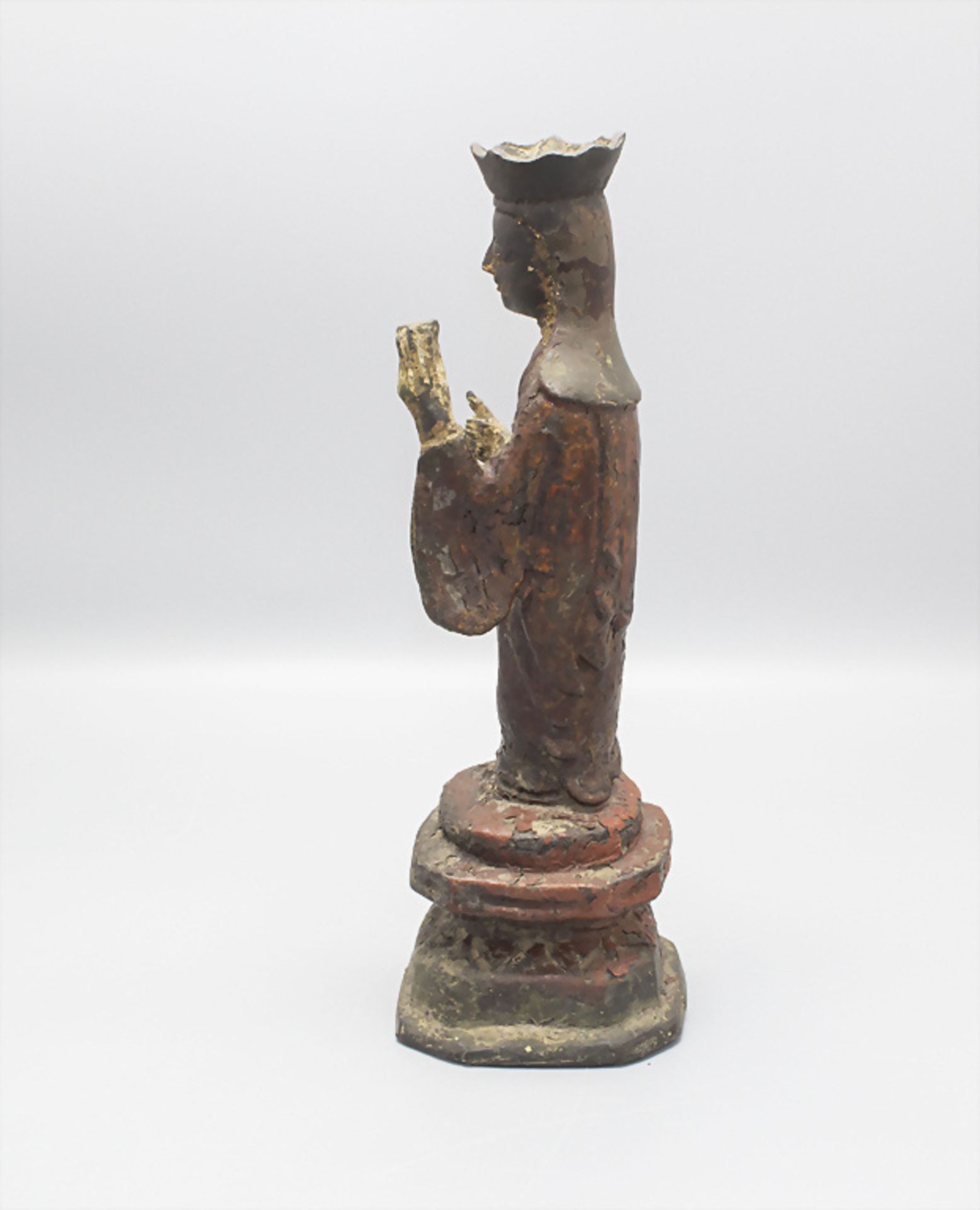 Bronzeskulptur des stehenden Guanyin / A bronze sculpture of a Guanyin, frühe Ming Dynastie - Image 2 of 6