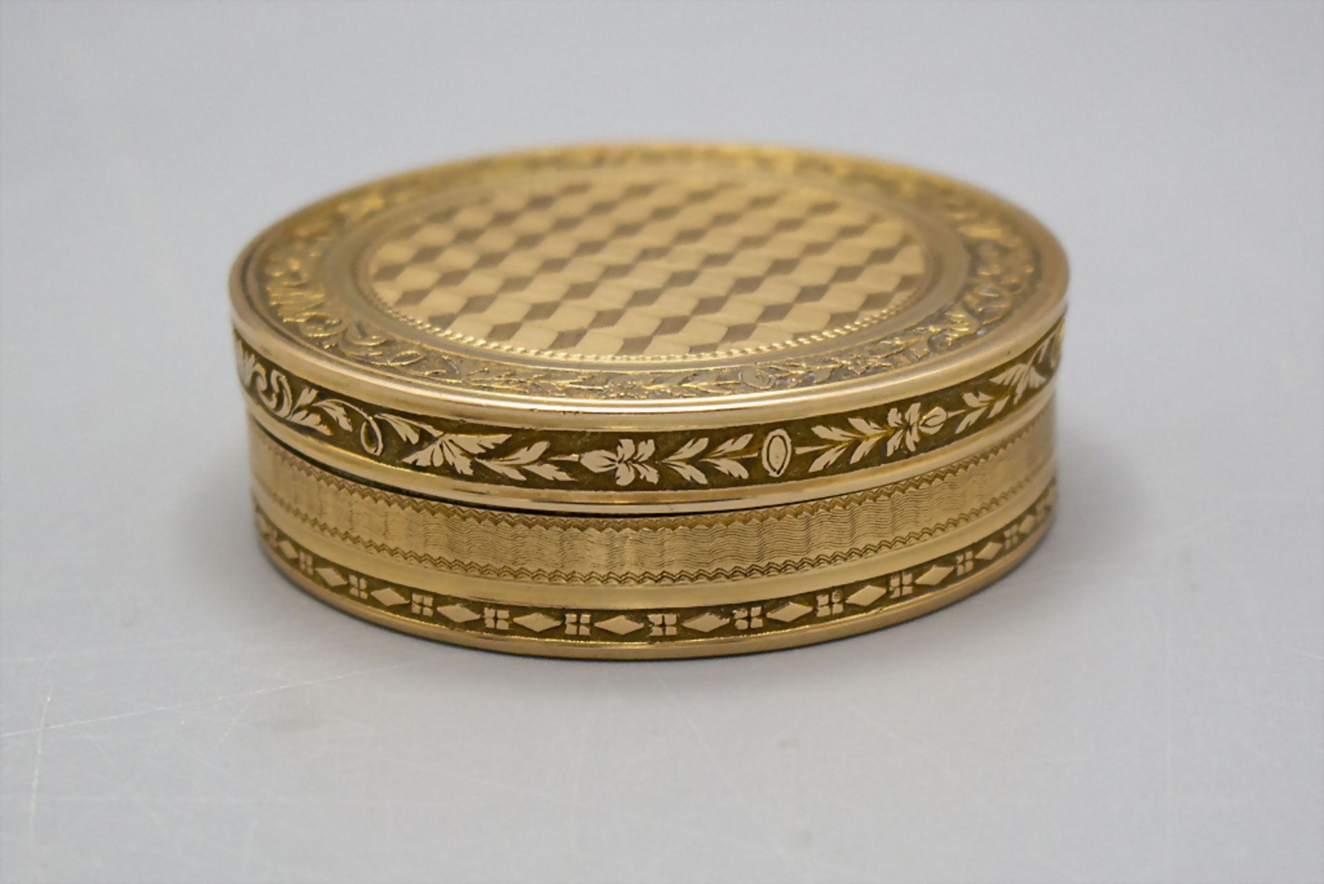 Gold Tabatiere / An 18 ct gold snuff box, Frankreich, um 1800 - Image 2 of 7