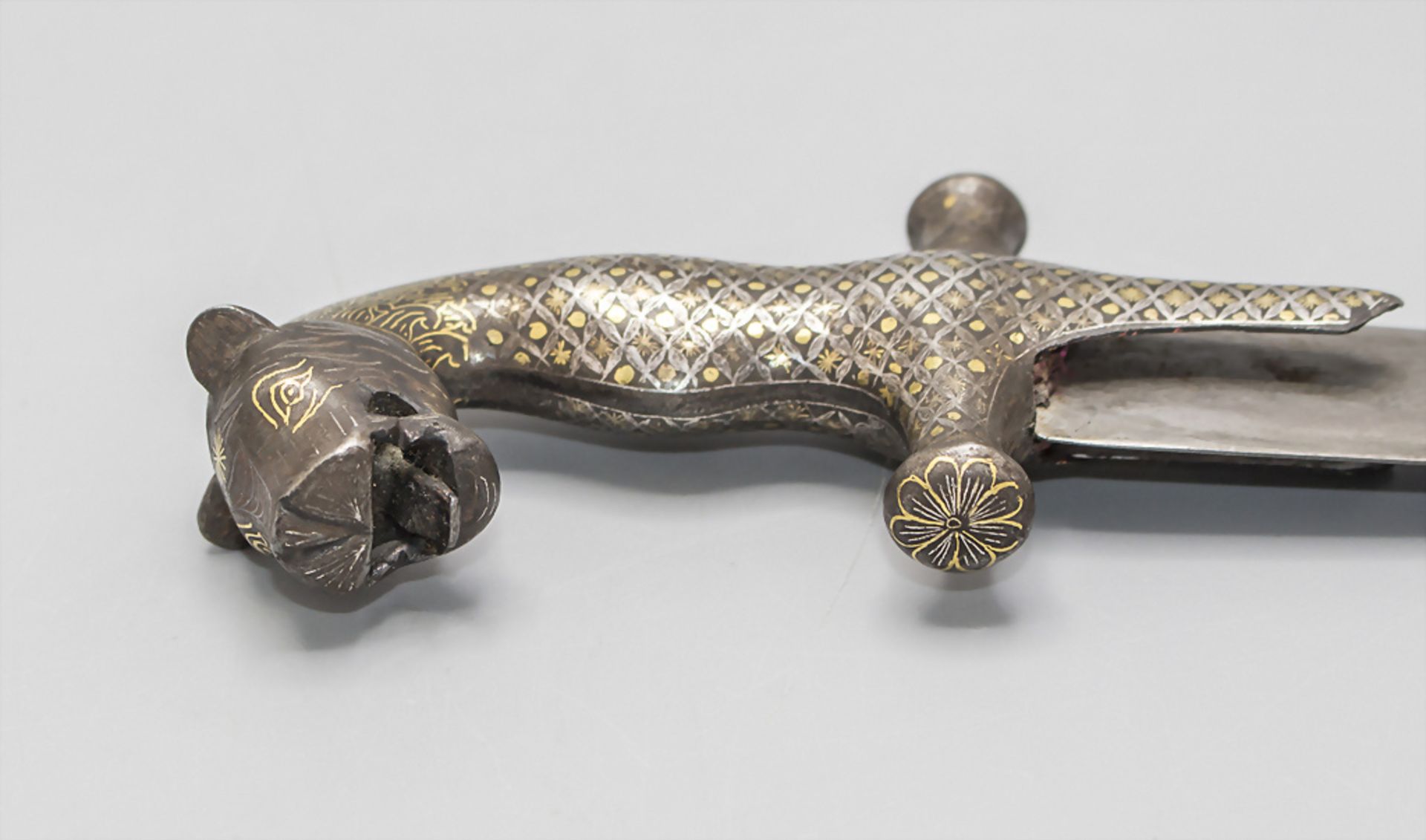 Gold und Silber tauschierter Mughal Dolch / A Mughal dagger, Indo-Persisch, 20. Jh. - Image 4 of 5