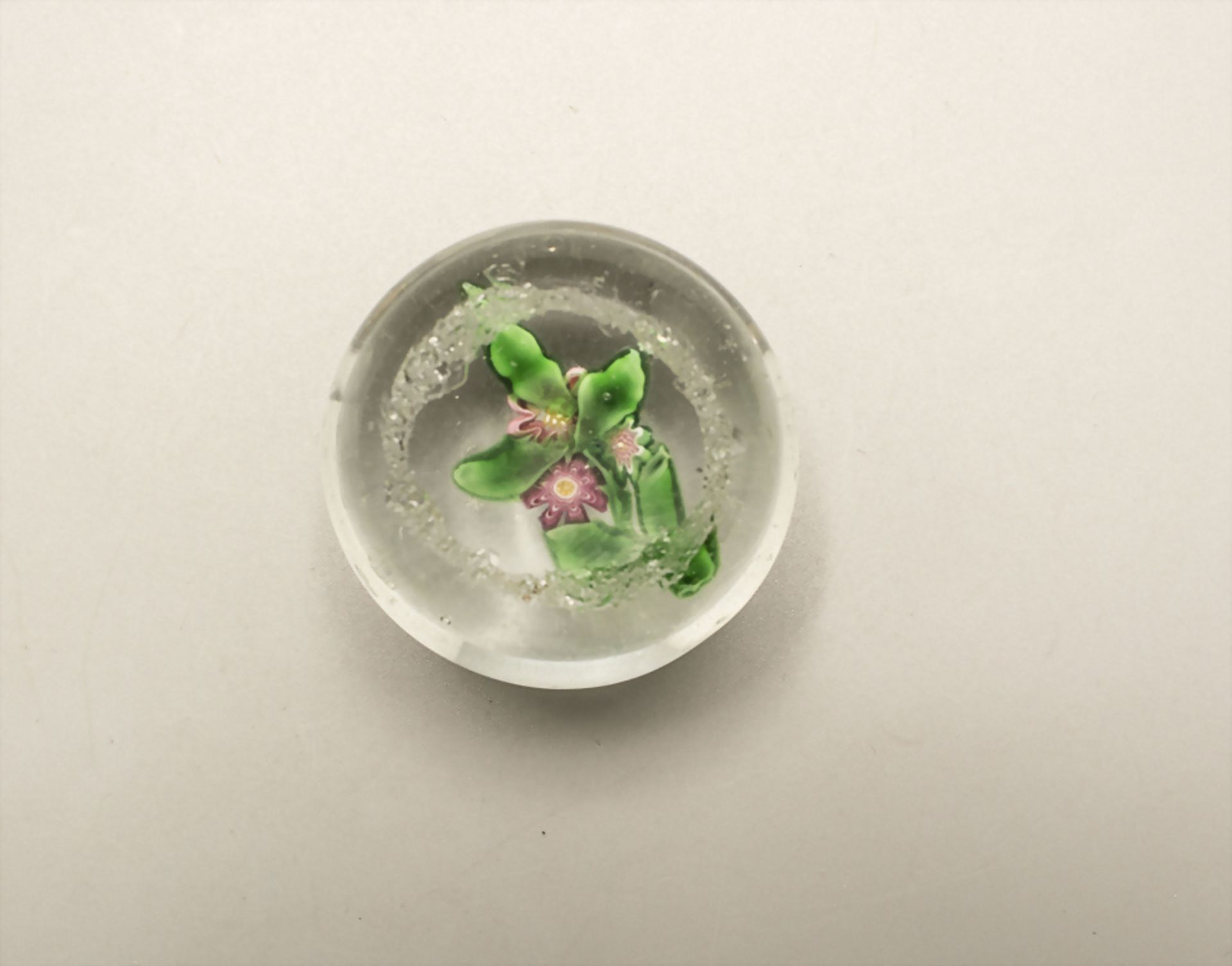 Kleiner Blumen Briefbeschwerer / A miniature flower paperweight, Baccarat, Frankreich, Mitte ... - Image 2 of 4
