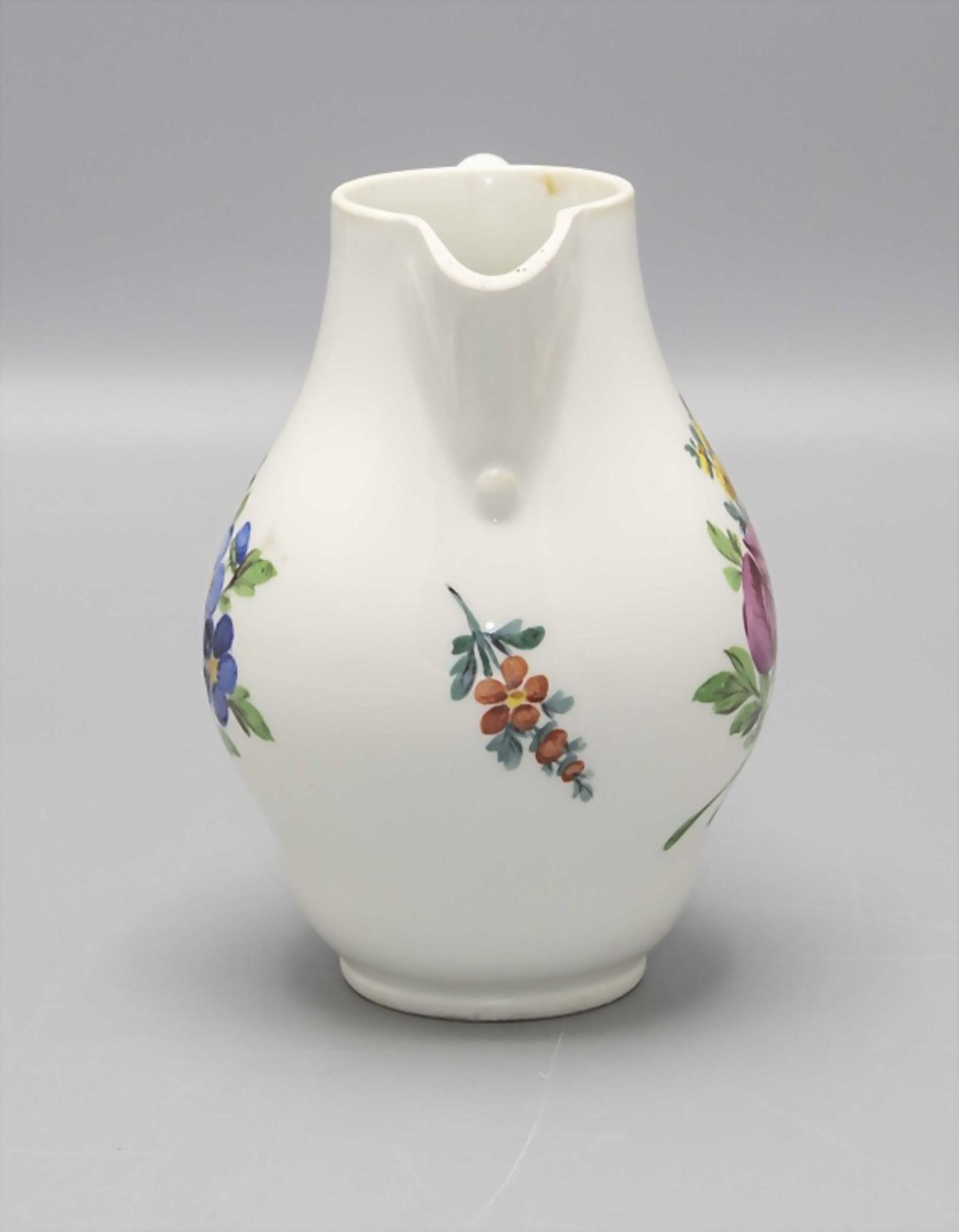 Milchkännchen mit Blumenbouquet / A milk jug with flower bouquet, Meissen, Marcolini-Periode, ... - Image 2 of 5