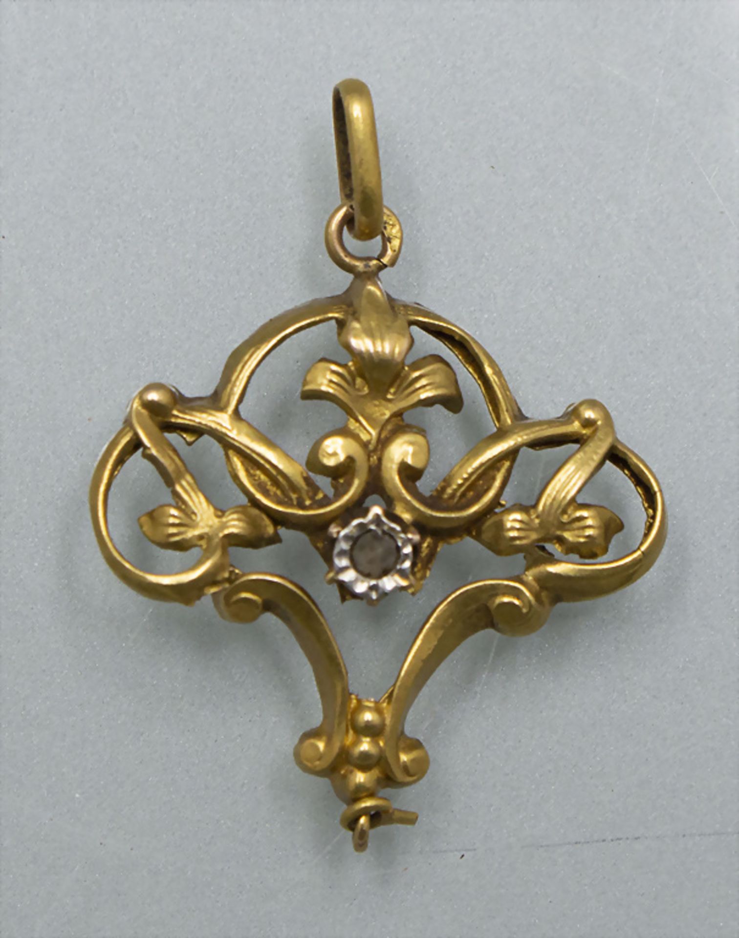 Jugendstil 18 kt Gold Anhänger / An Art Nouveau 18 ct gold pendant, Frankreich, um 1910