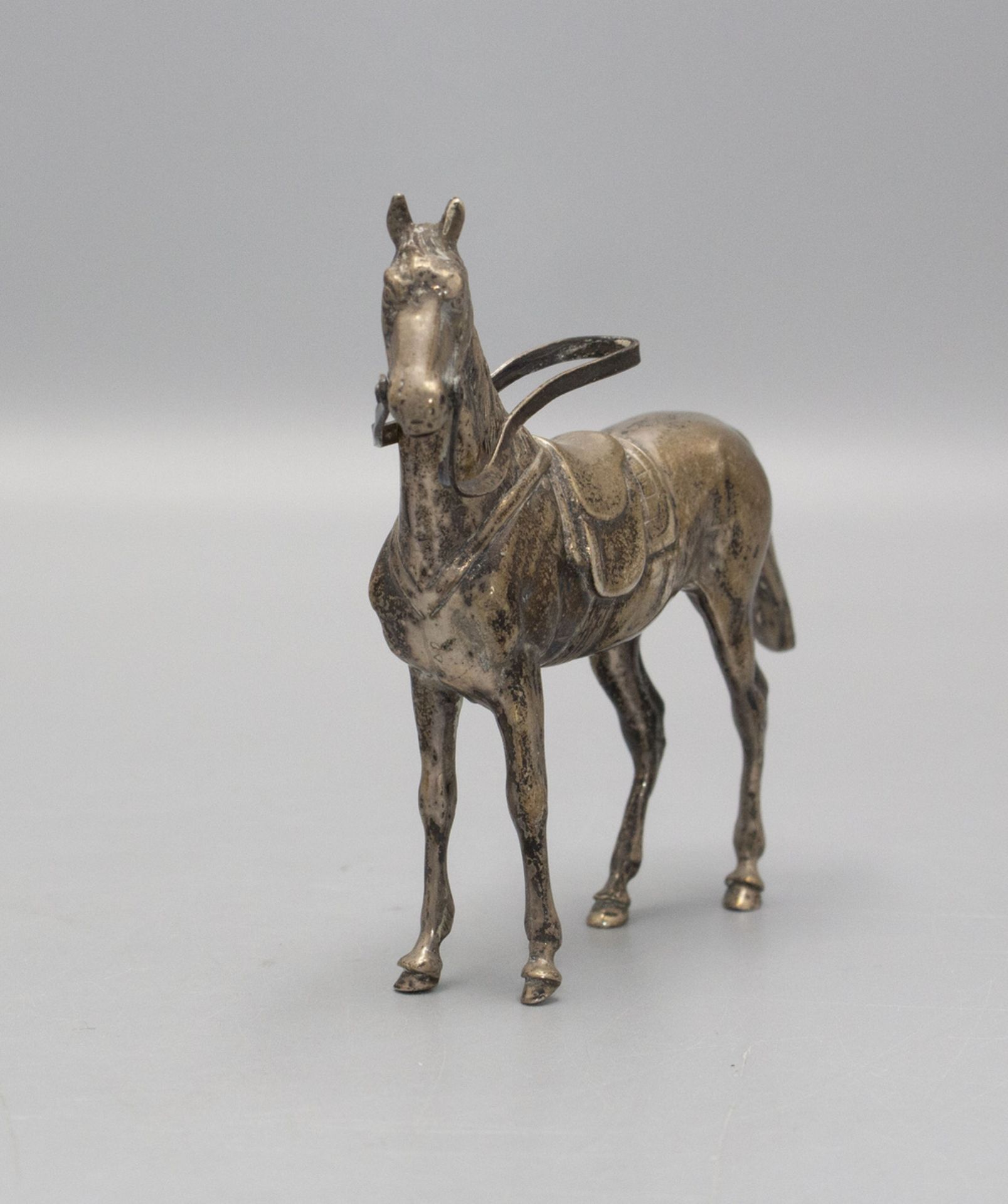 Pferdefigur mit Sattel und Trense / A silver figure of a horse with saddle and bridle, J.D. ... - Image 3 of 5