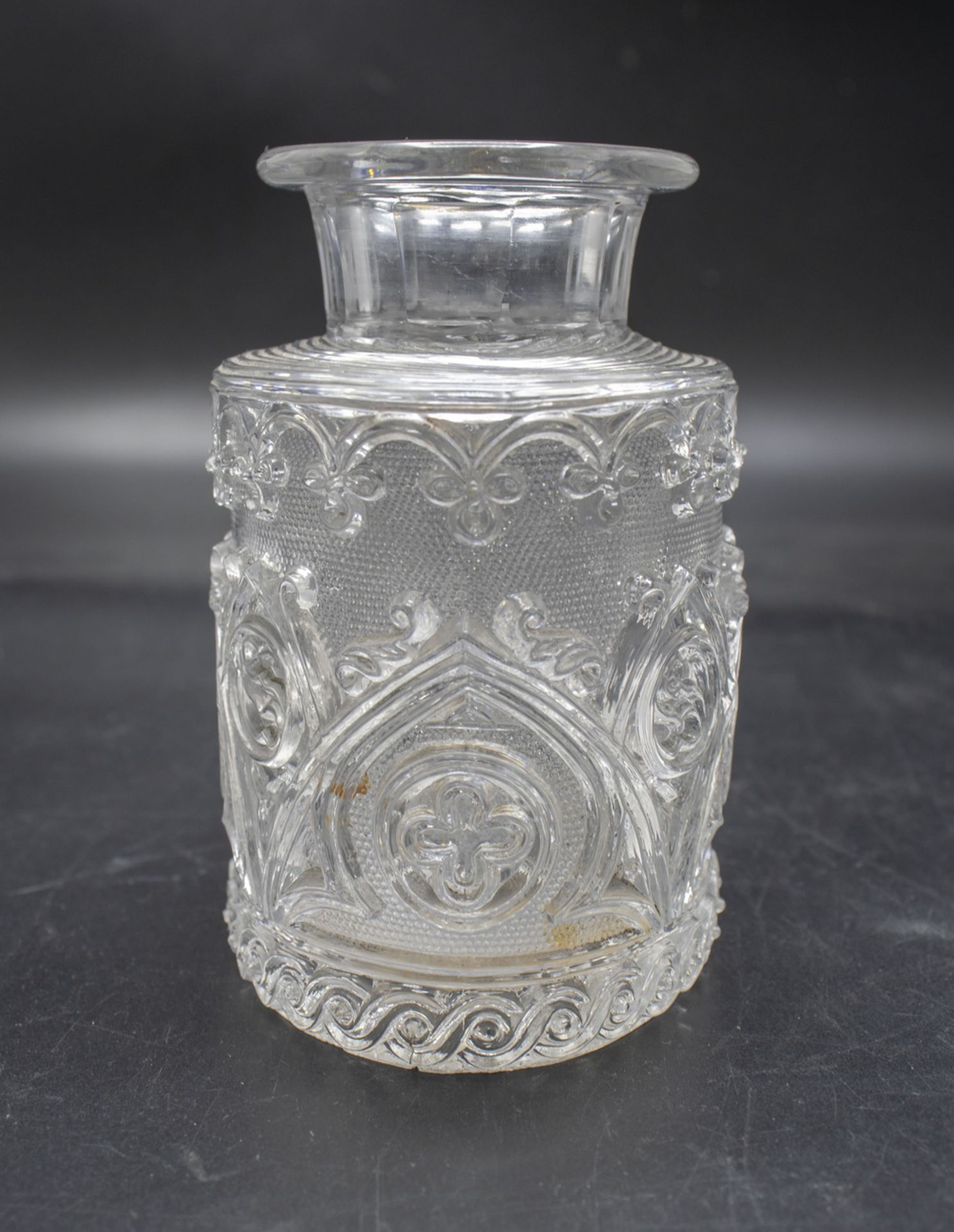 Likörflasche / Flakon / A glass bottle with stopper, Frankreich, 19. Jh. - Bild 3 aus 7