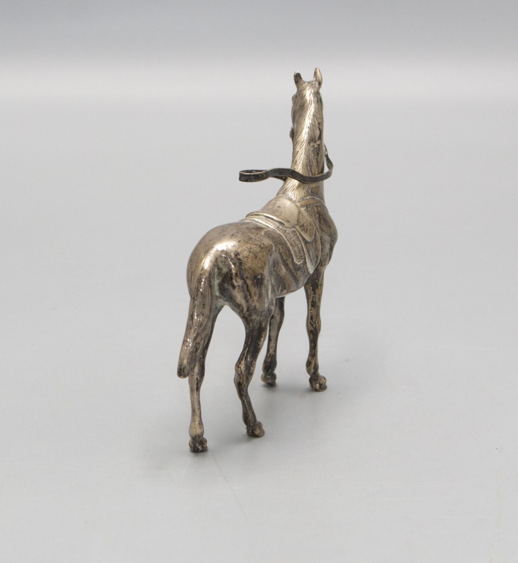 Pferdefigur mit Sattel und Trense / A silver figure of a horse with saddle and bridle, J.D. ... - Image 4 of 5