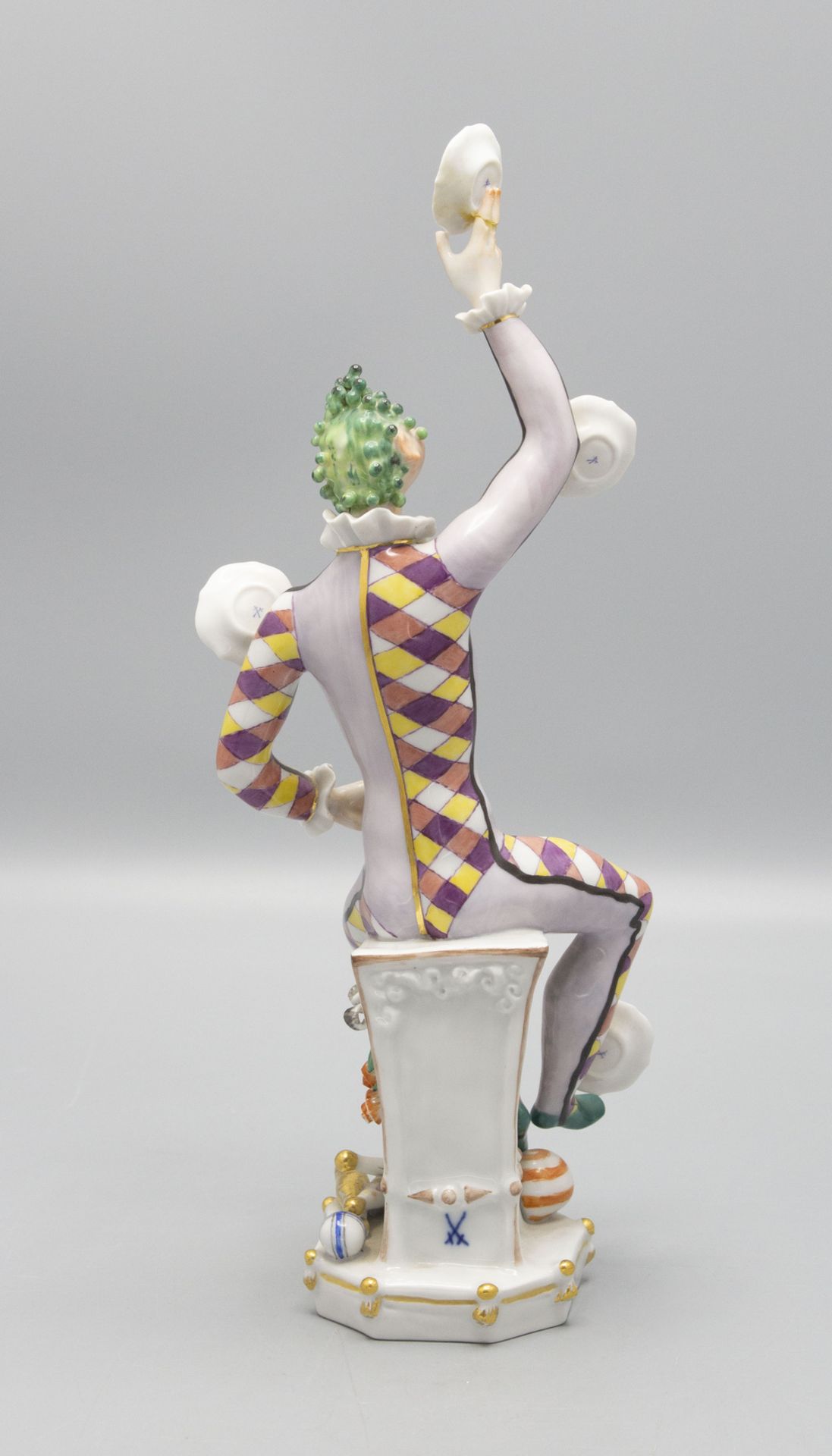Porzellanfigur 'Der Jongleur' / A porcelain figurine 'The Juggler', Meissen, 1976 - Bild 3 aus 5