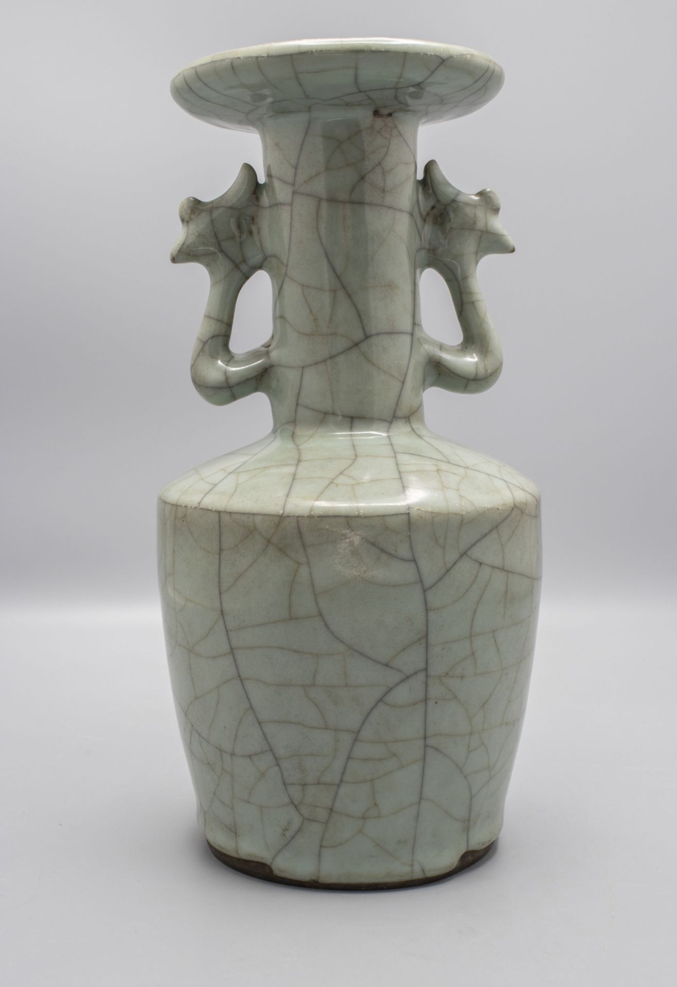 Henkelvase / A handle vase, Ming-Stil, China