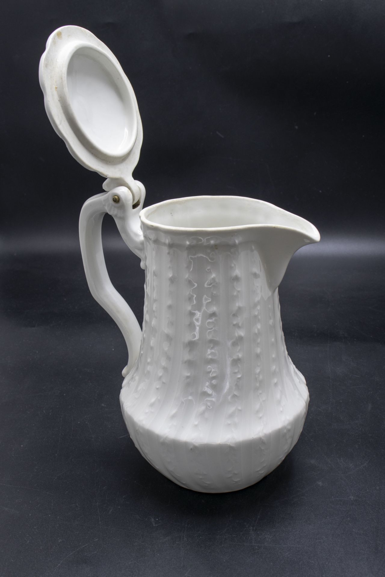 Jugendstil Porzellankanne mit Scharnierdeckel / An Art Nouveau porcelain pot with hinged lid, ... - Image 3 of 7
