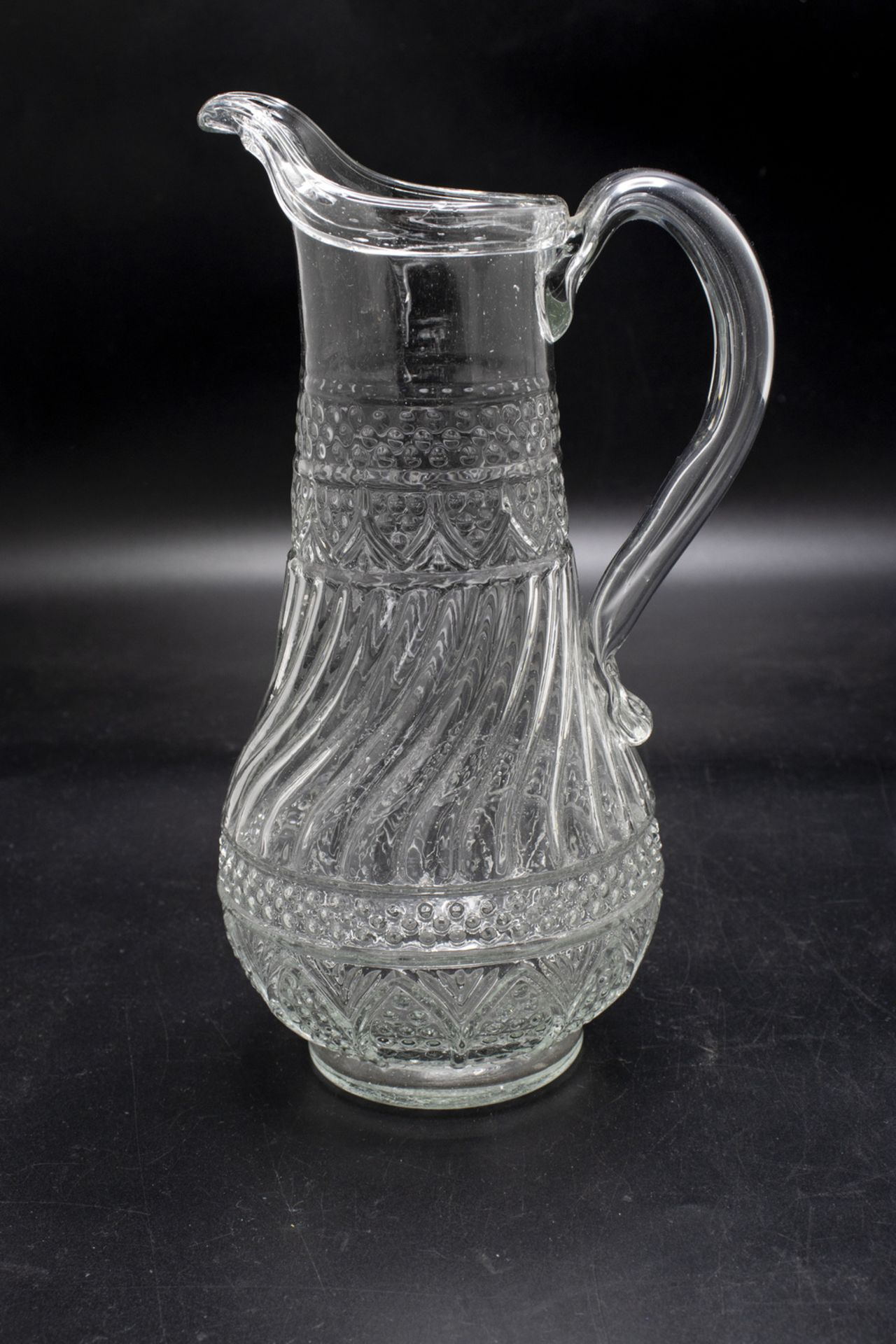 Saftkrug / A glass jug, Frankreich, 19. Jh.