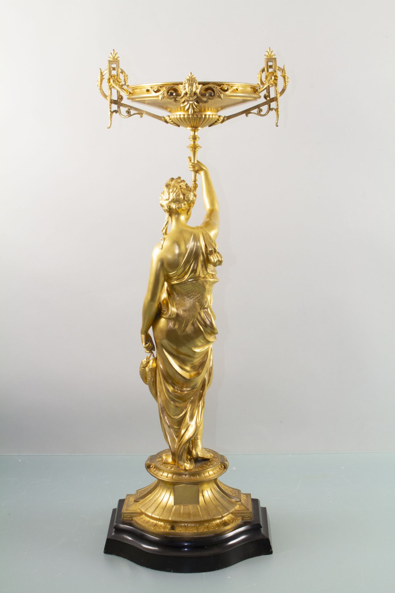 Bronzeskulptur 'Schalenträgerin', wohl Frankreich, um 1860 - Image 6 of 8