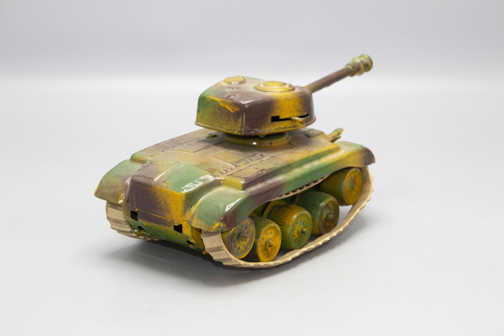 Spielzeugpanzer / A toy tank - Image 2 of 3