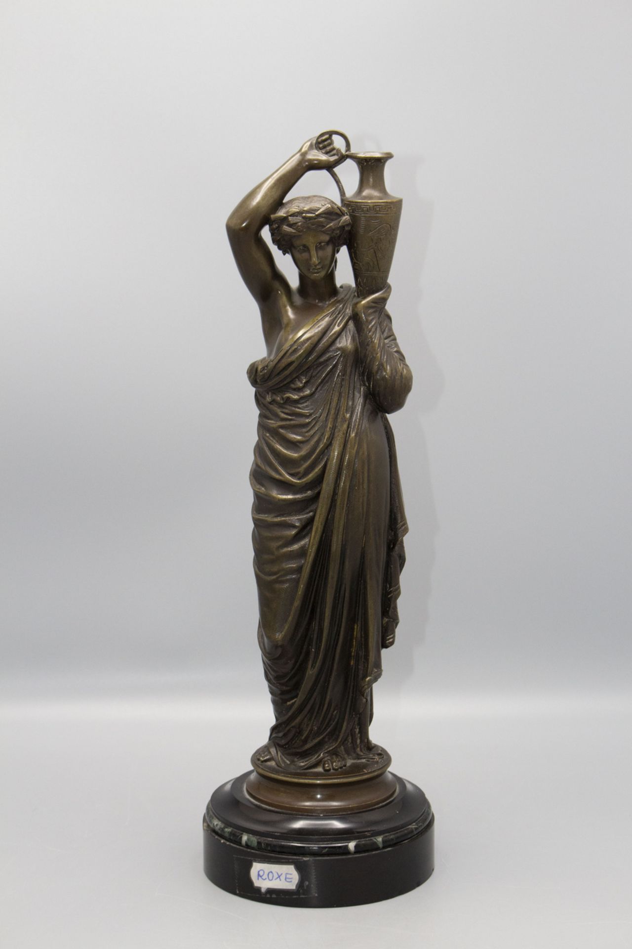 Charles Hippolyte FERRAT (1830-1882), Bronzeskulptur, 'Vestalin mit Amphora' / A bronze ...